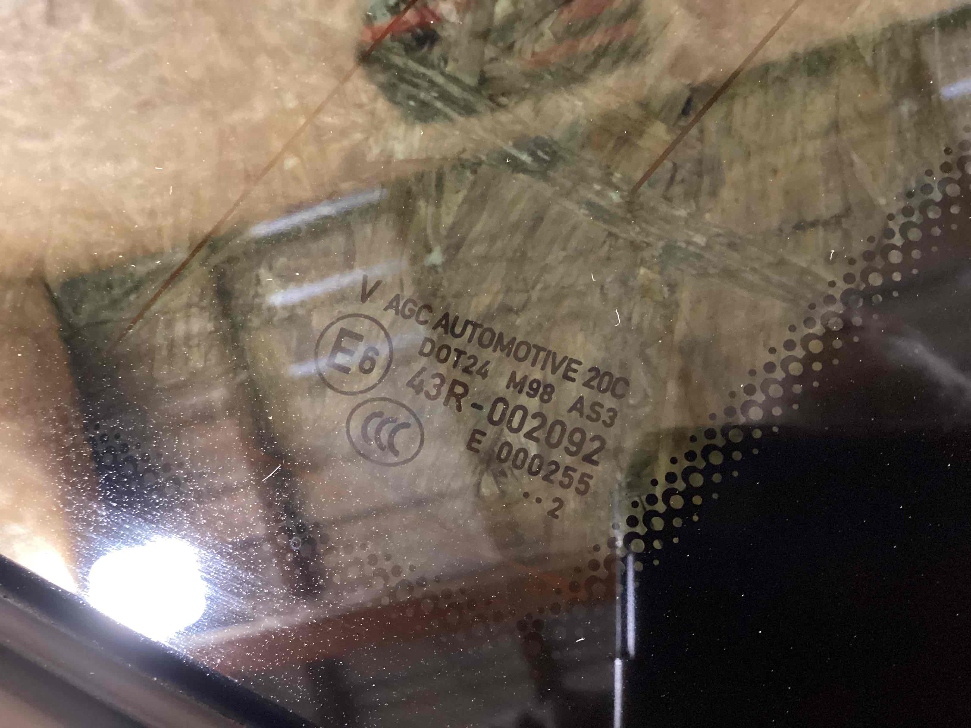 Стекло кузовное боковое правое Porsche Macan 230226-115