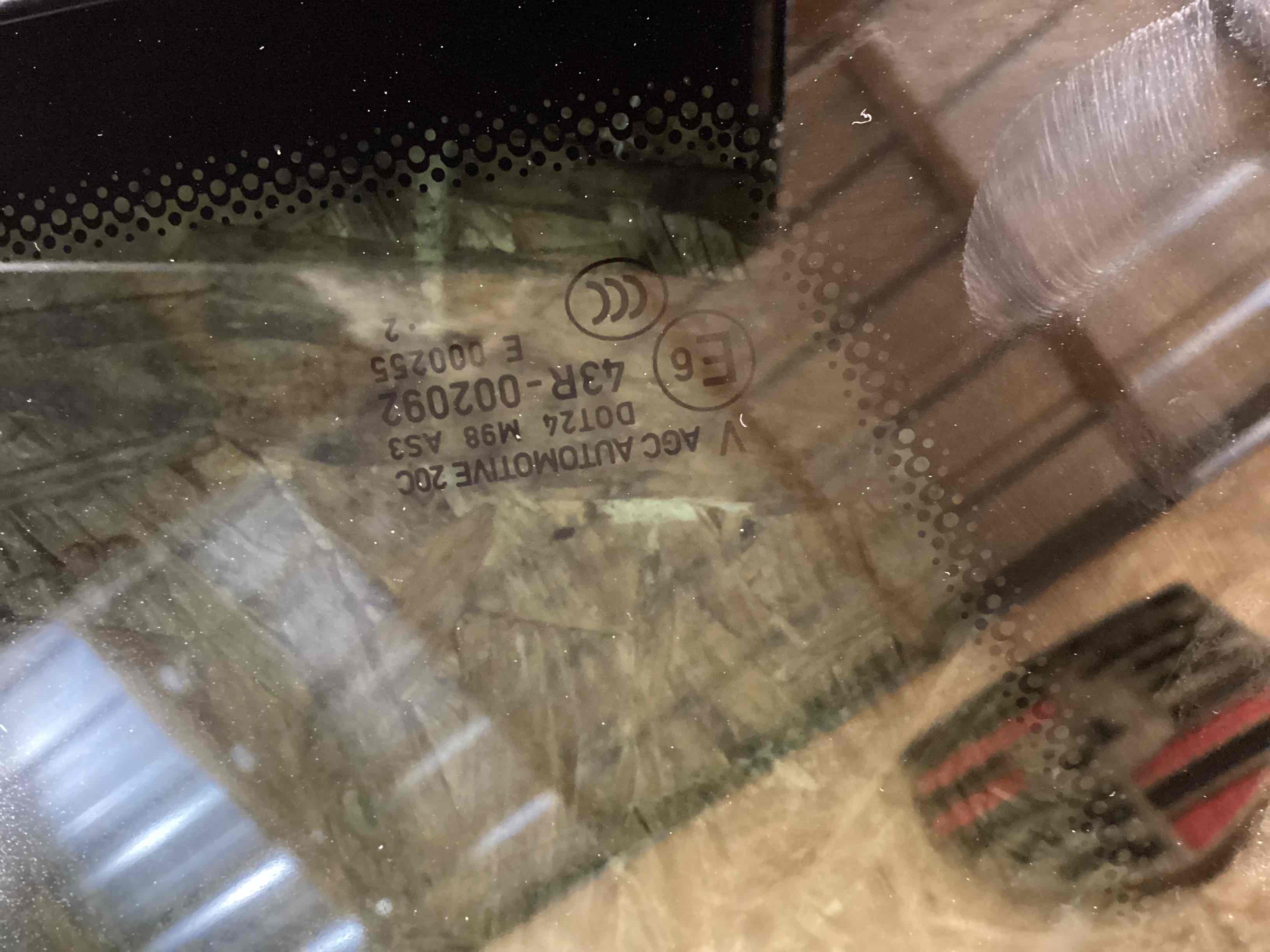 Стекло кузовное боковое левое Porsche Macan 230226-116