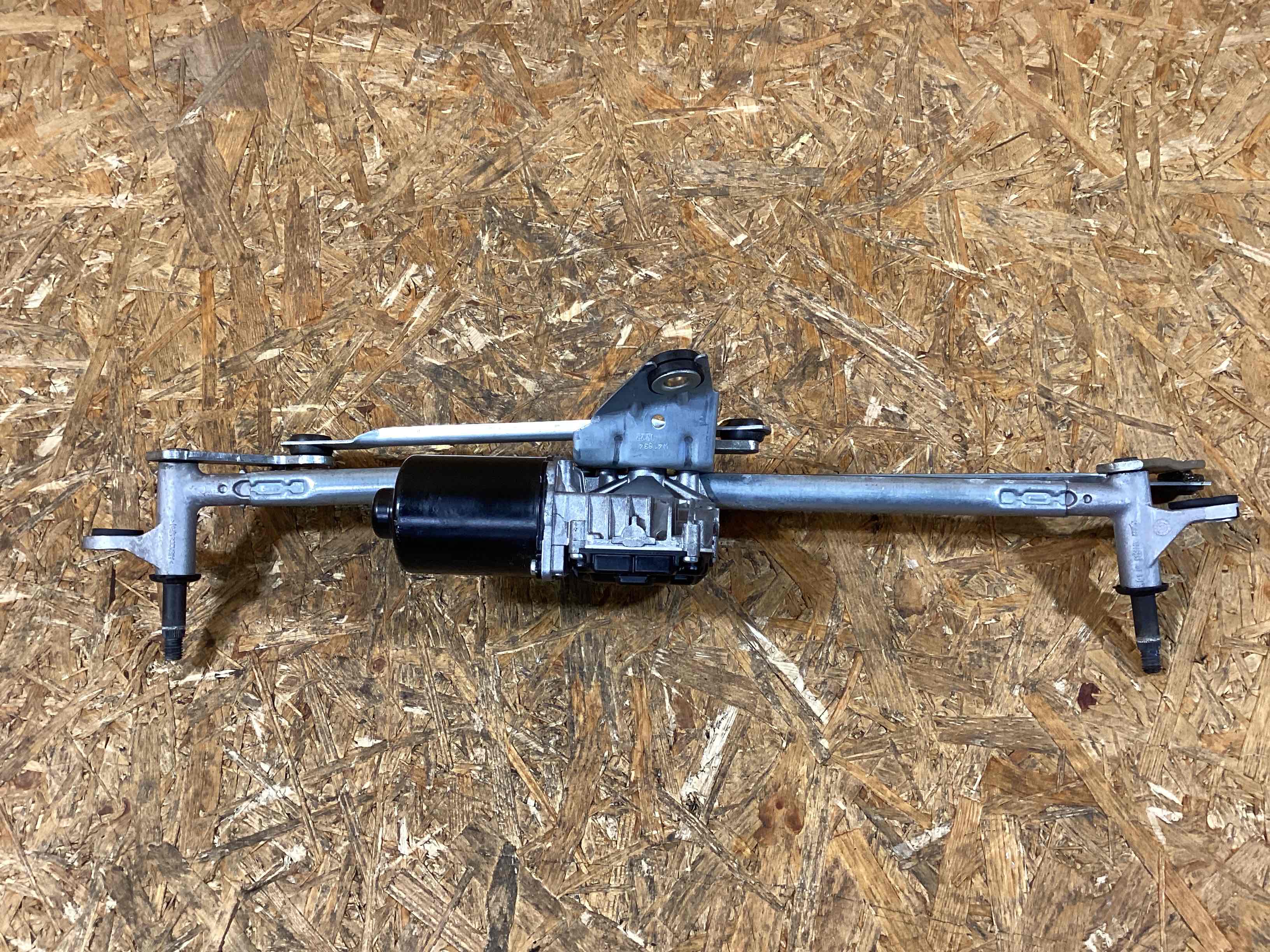 Механизм стеклоочистителя (трапеция дворников) Porsche Macan 230226-117