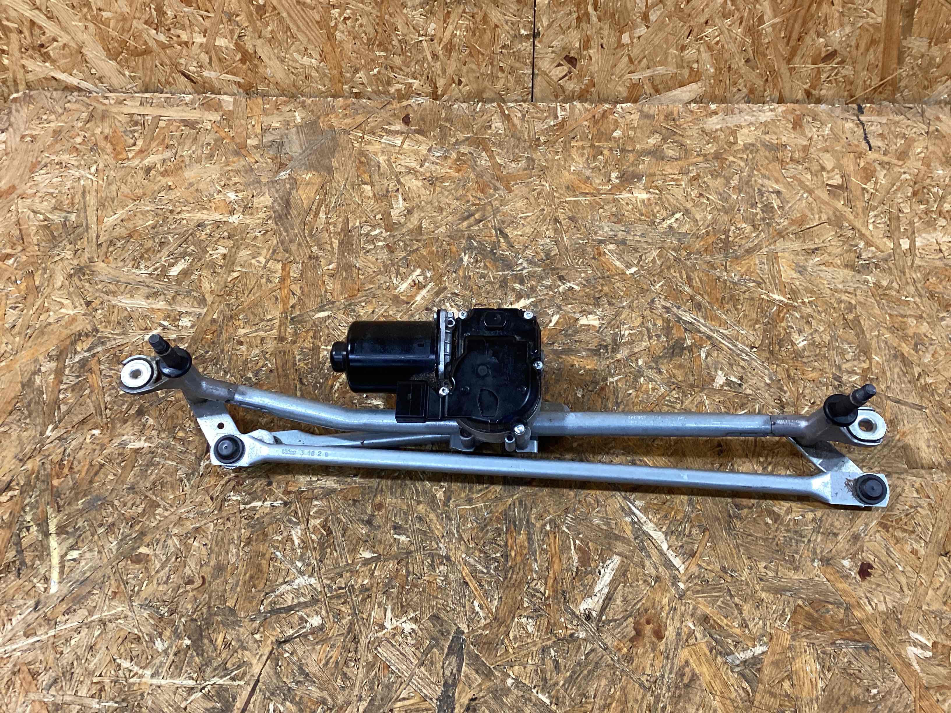 Механизм стеклоочистителя (трапеция дворников) Porsche Macan 230226-117