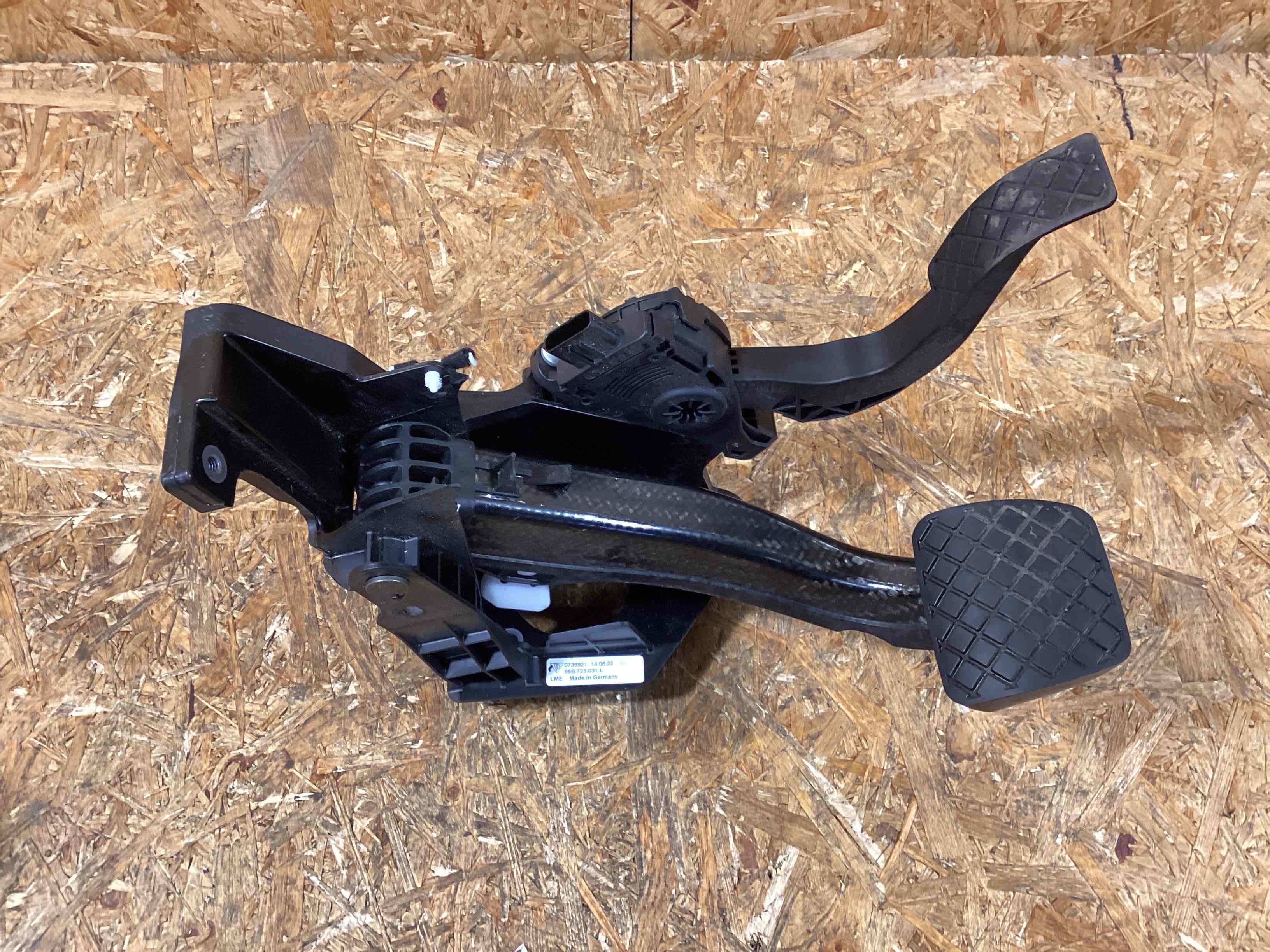 Педаль Porsche Macan 230226-120