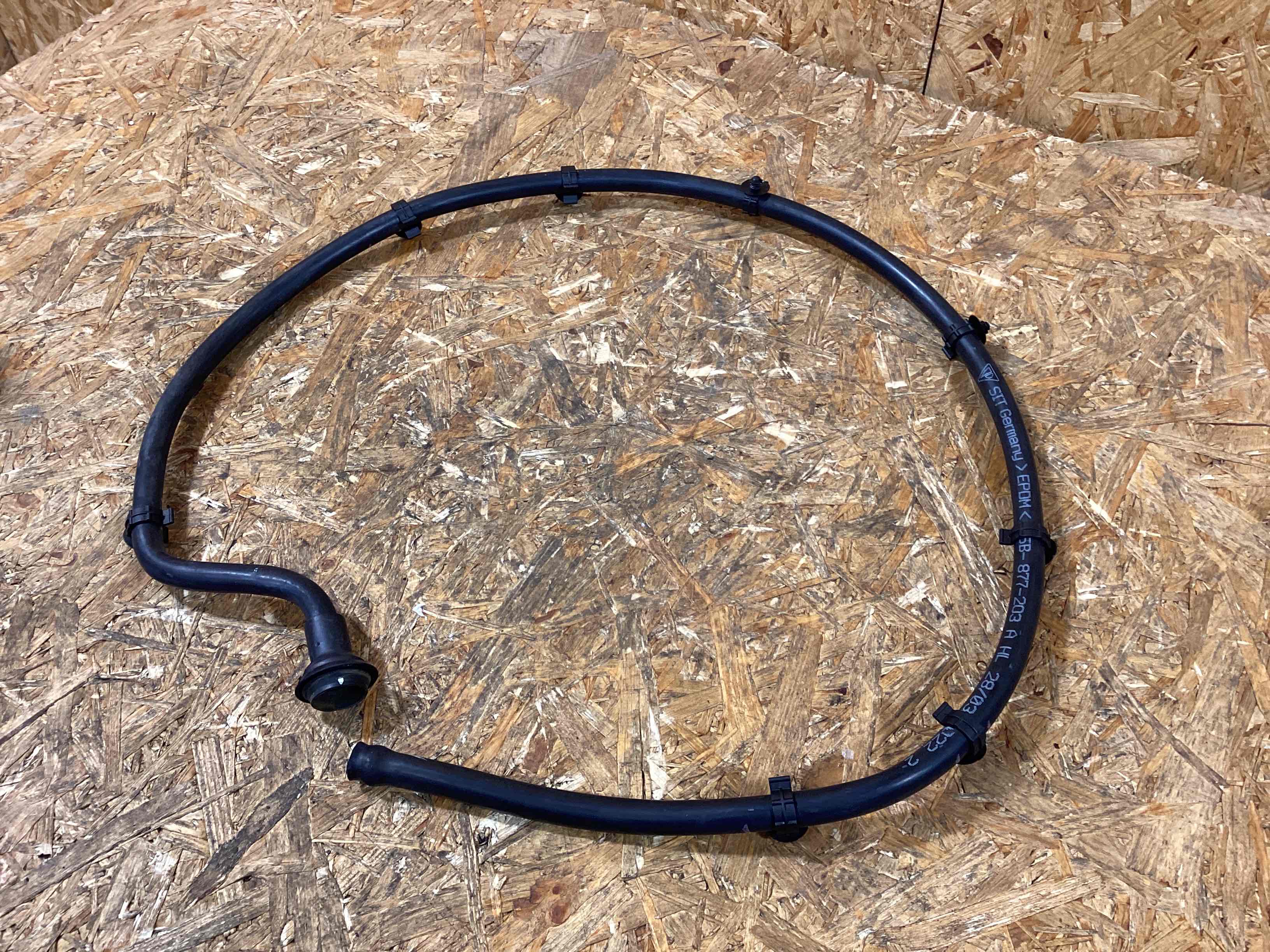 Патрубок Porsche Macan 230226-122