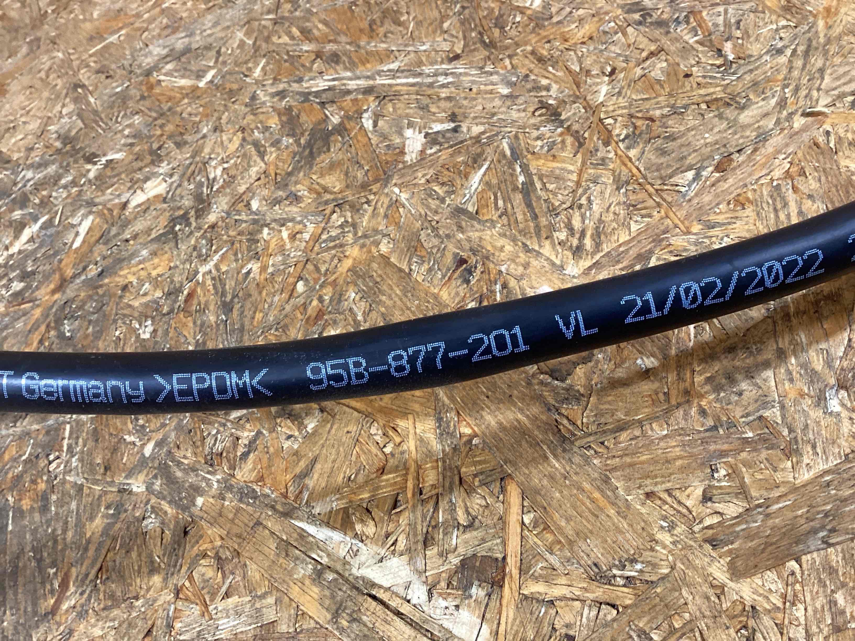 Патрубок Porsche Macan 230226-125