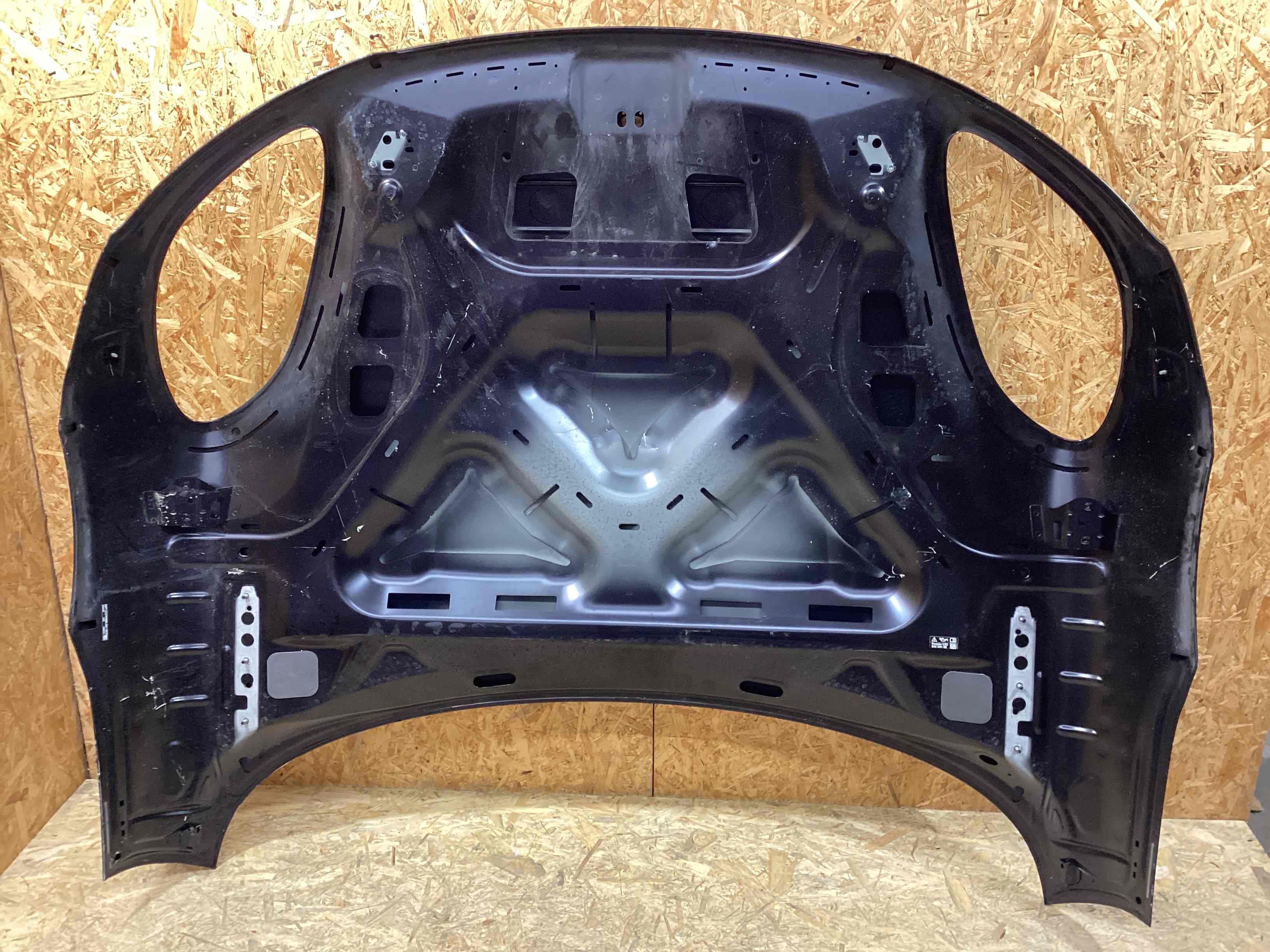 Капот Porsche Macan 230226-130