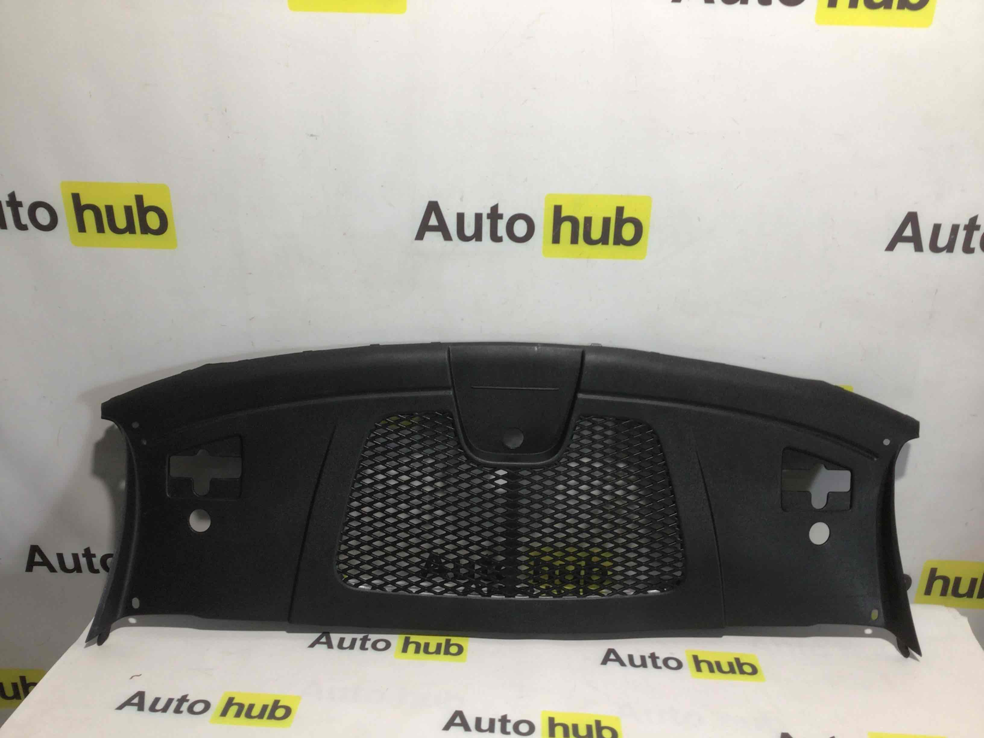 Пластик моторного отсека Porsche Macan 230326-008