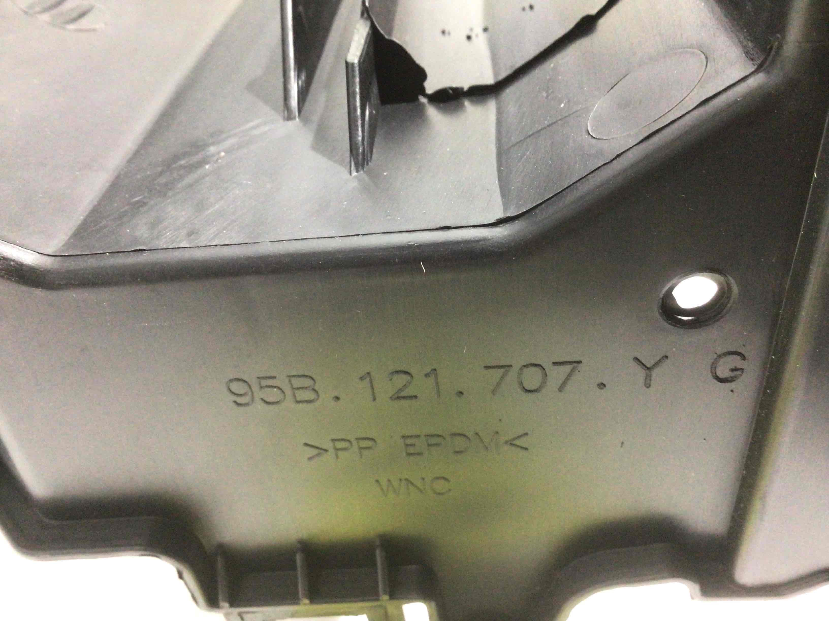 Воздуховод Porsche Macan 230326-009