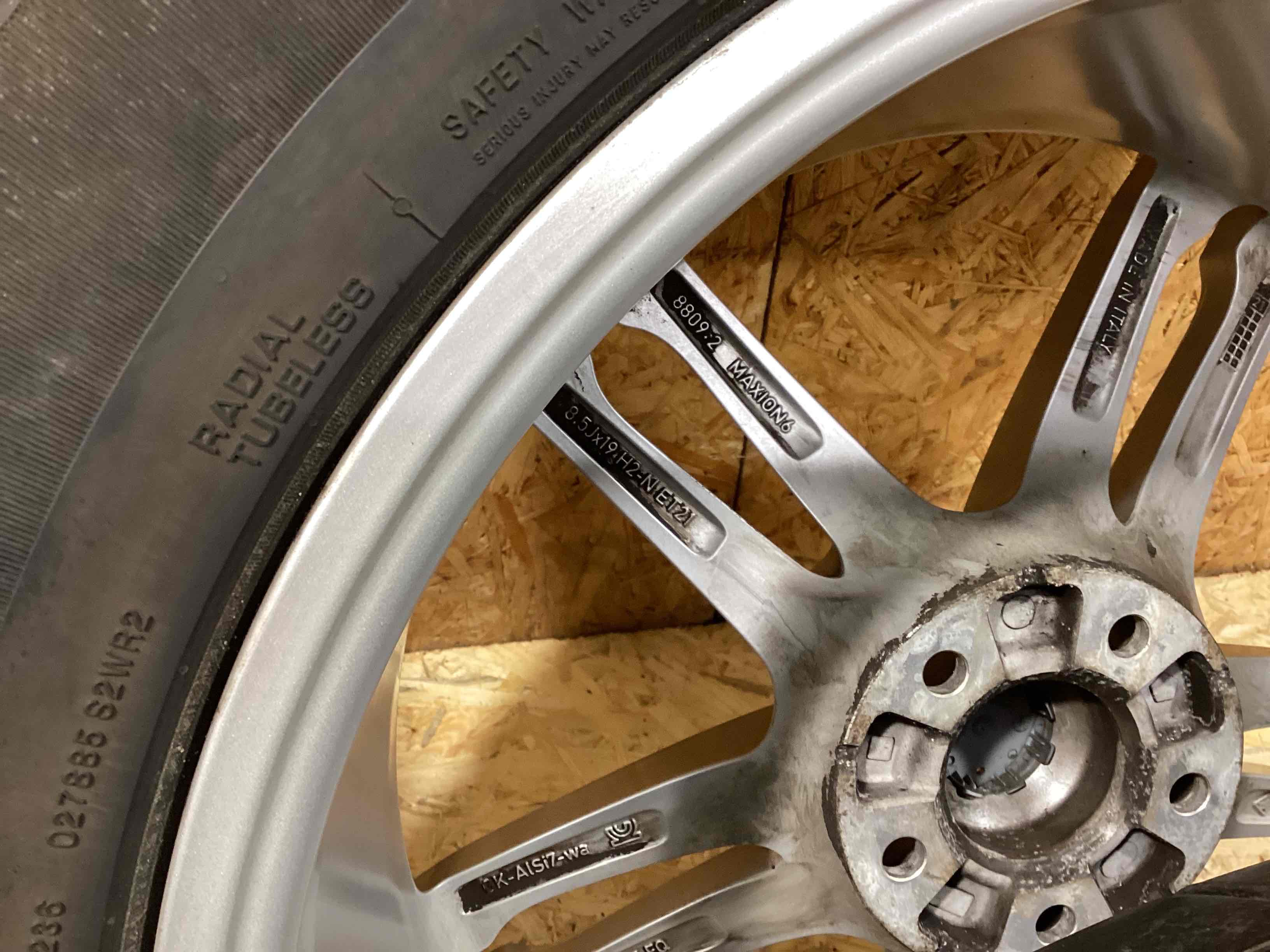 Колесо запасное, держатель, кронштейн, обшивка Porsche Macan 230326-102