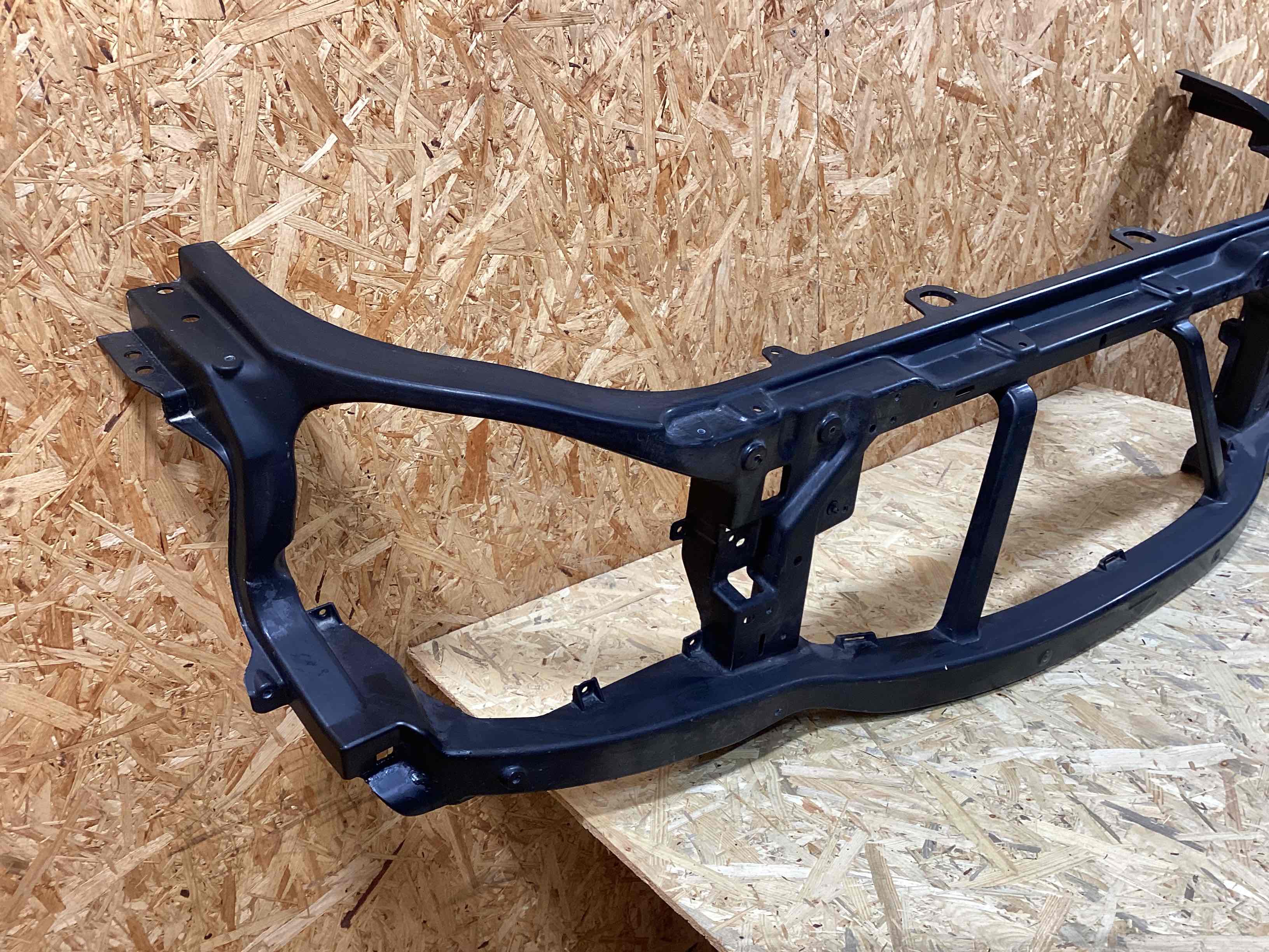 Передняя панель крепления облицовки (телевизор) Land Rover Range Rover Sport L494 230326-103