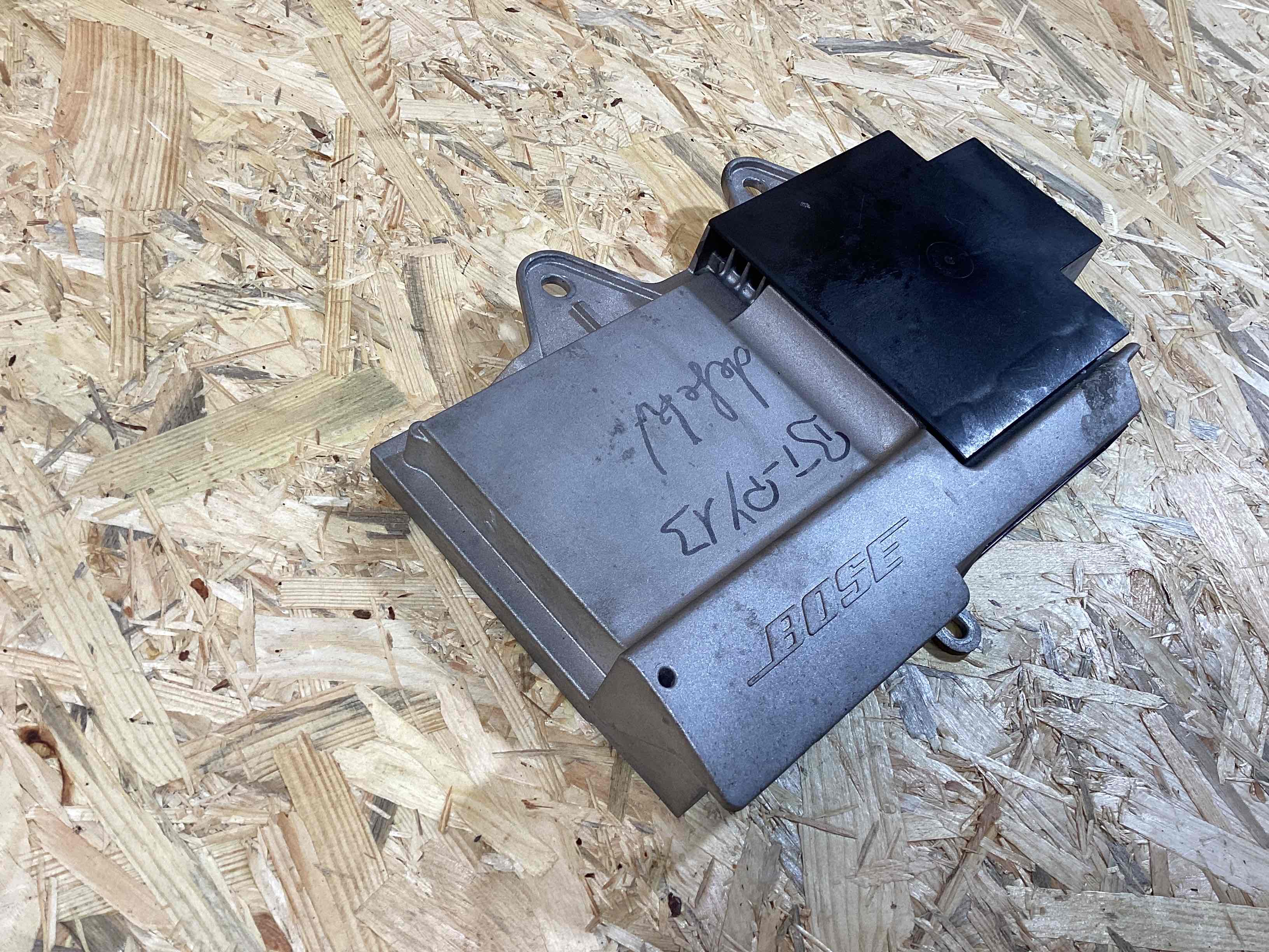 Усилитель аудио (музыка) Porsche Macan 230326-113