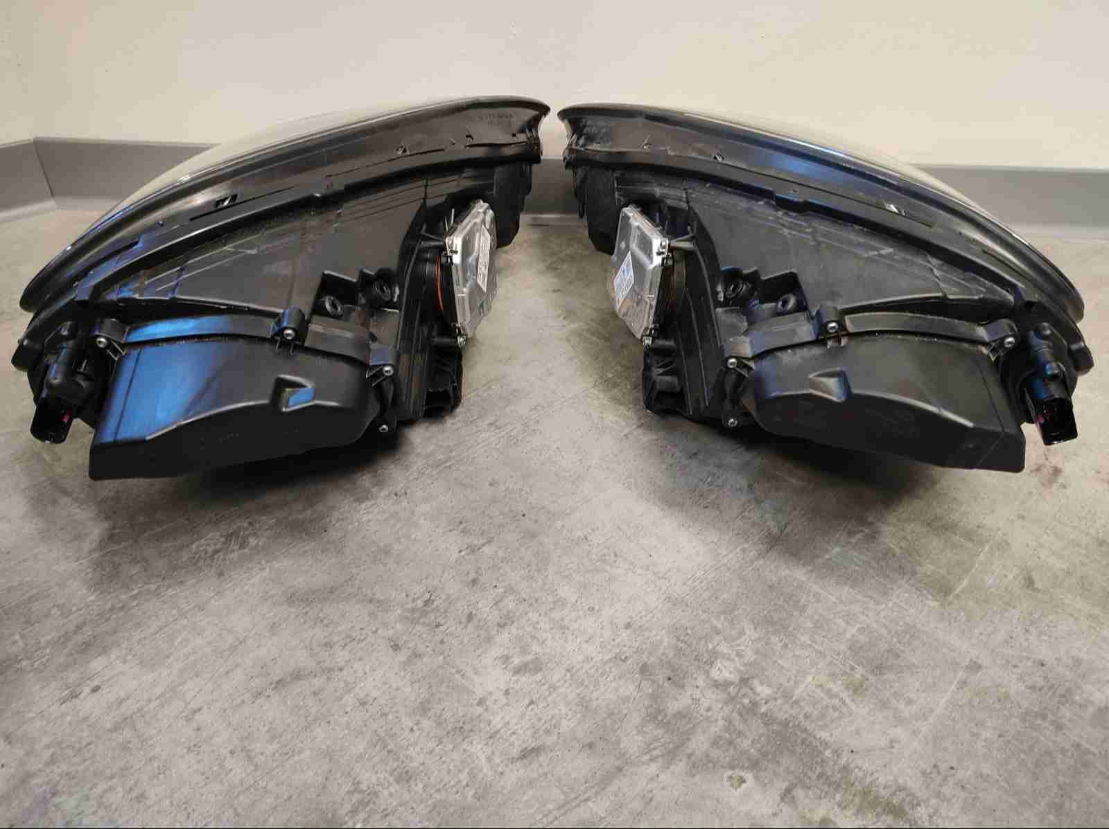 Фара правая Porsche Panamera 230426-101