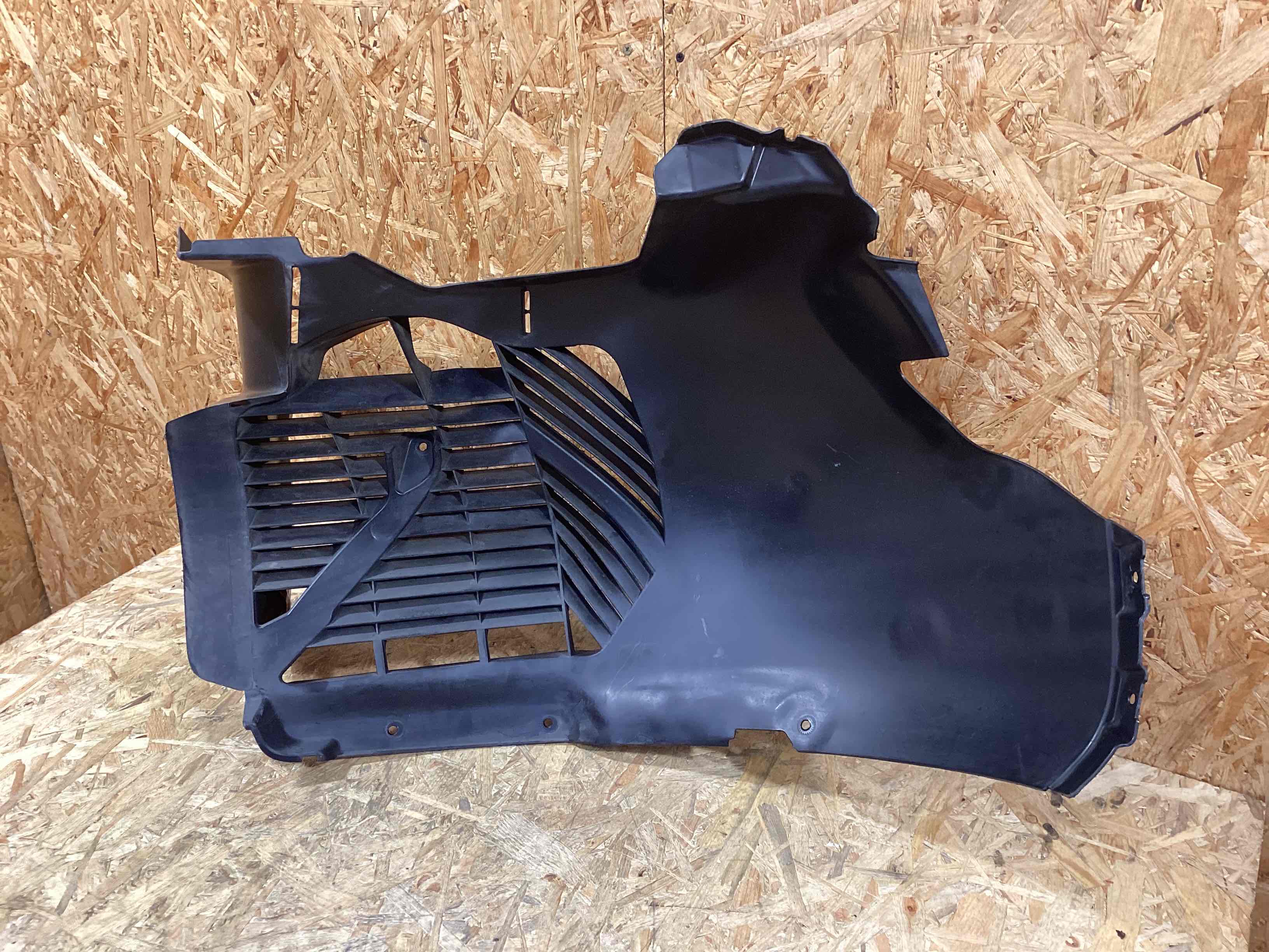 Защита арок передняя правая (подкрылок) Porsche 911 230726-115