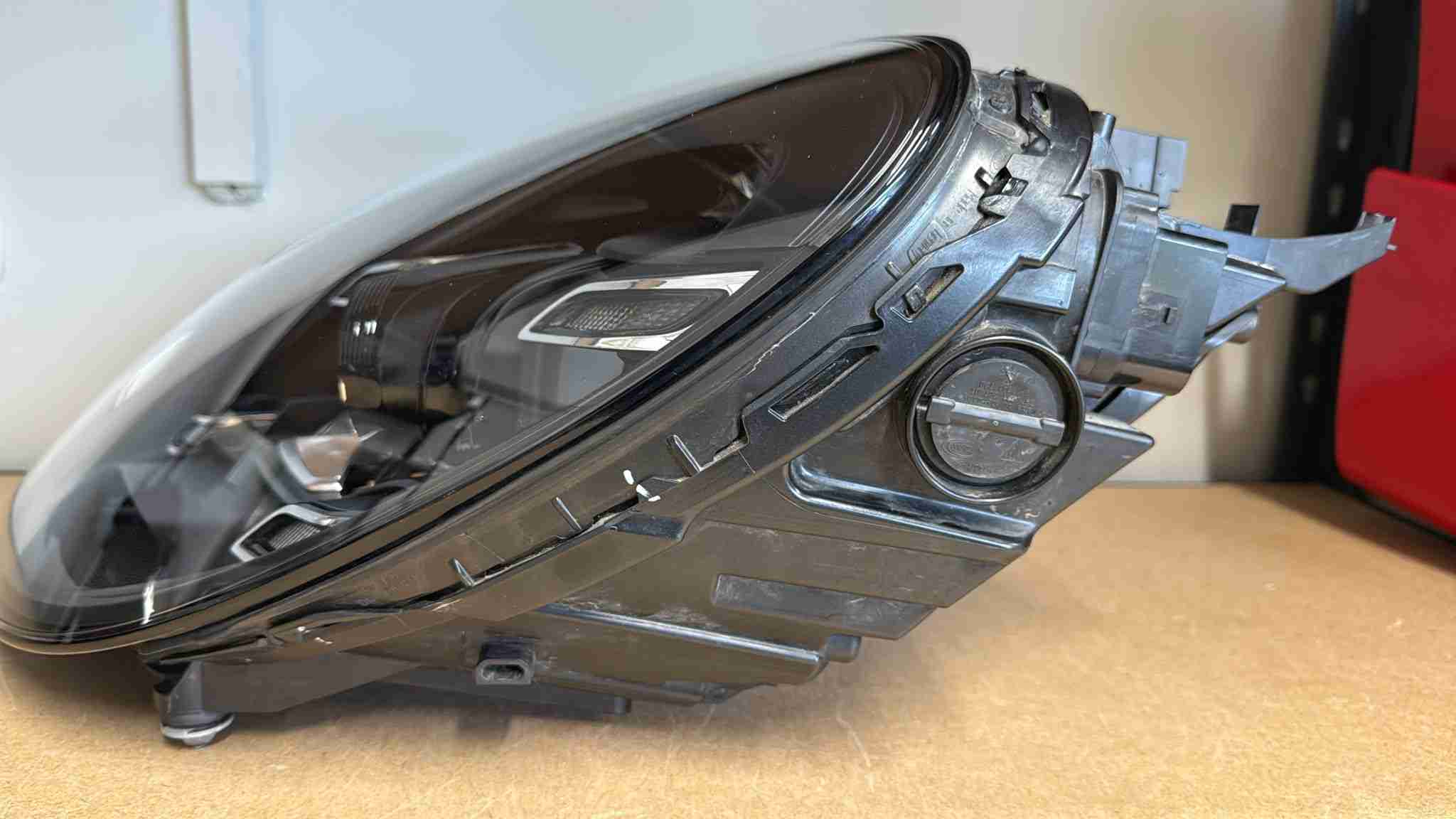 Фара левая Porsche Boxster 718 230726-201