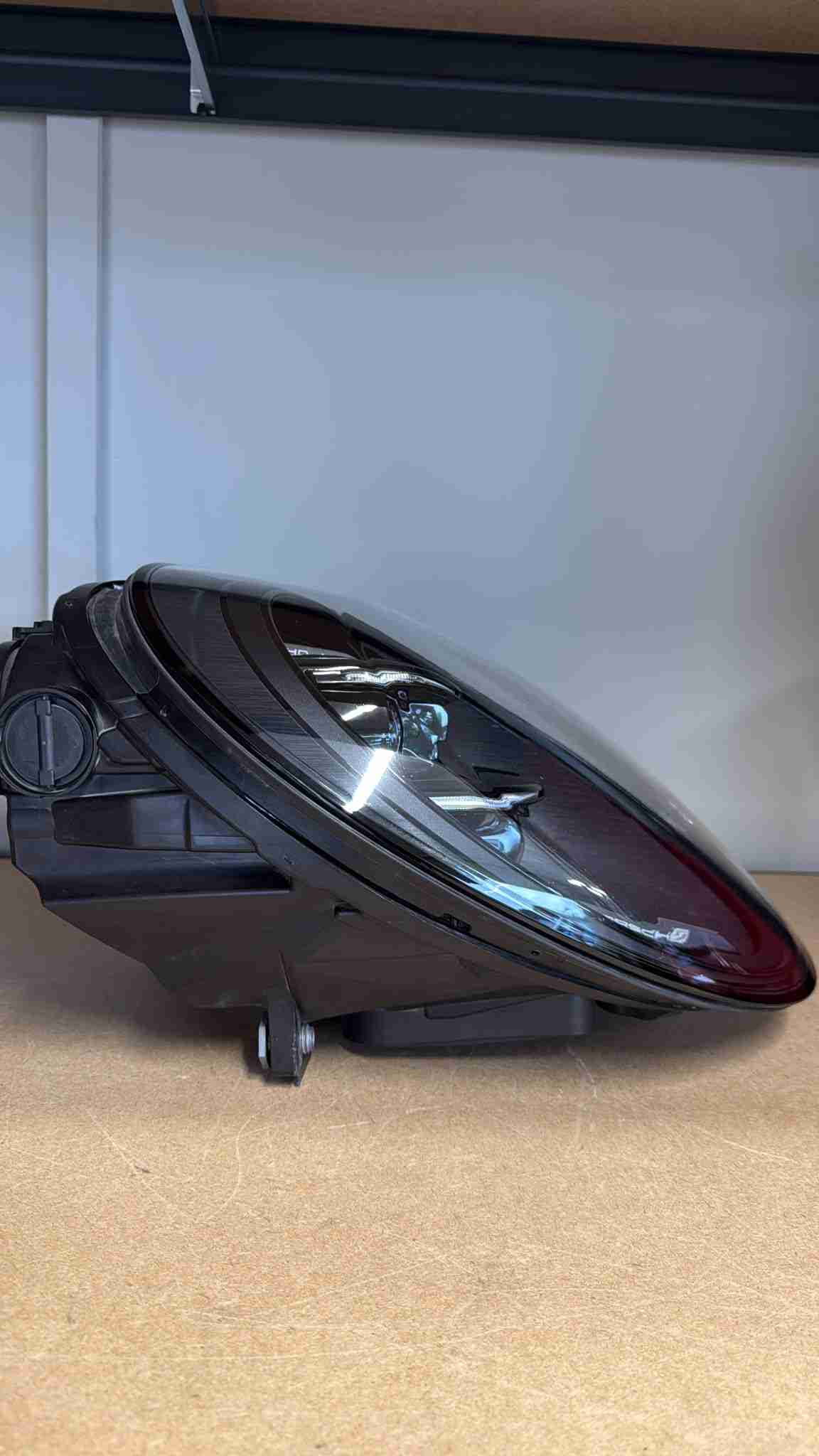 Фара правая Porsche 911 230726-203