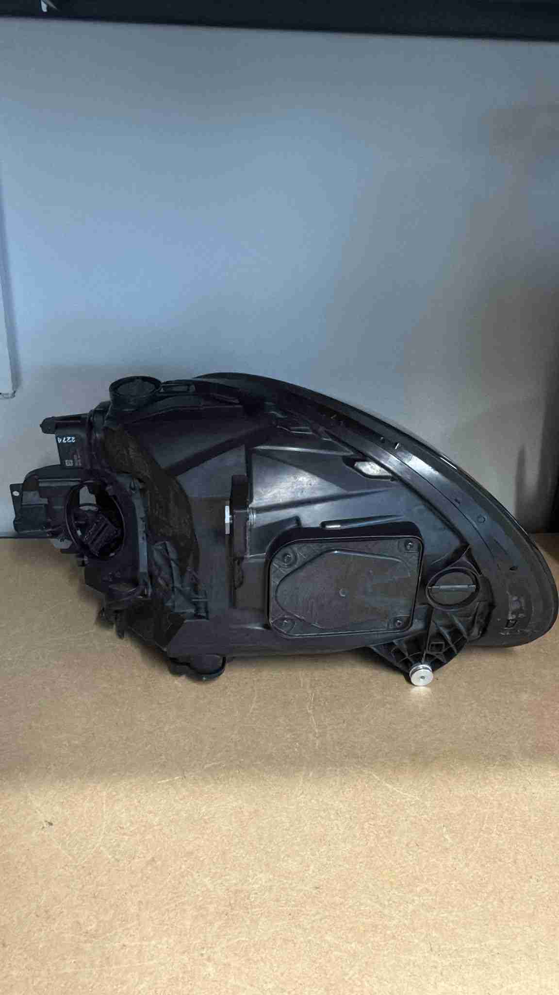 Фара правая Porsche 911 230726-203