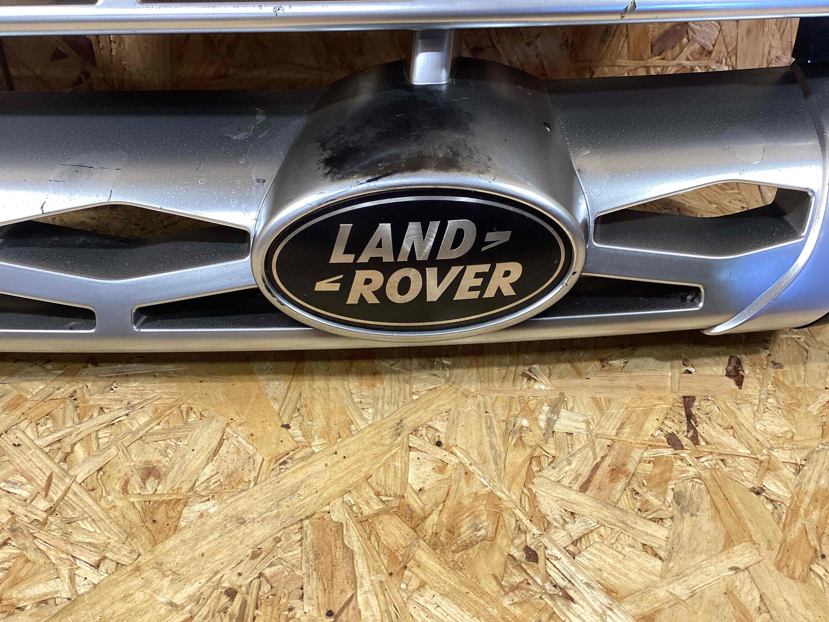 Решетка радиатора Land Rover Range Rover Evoque L538 230925-111