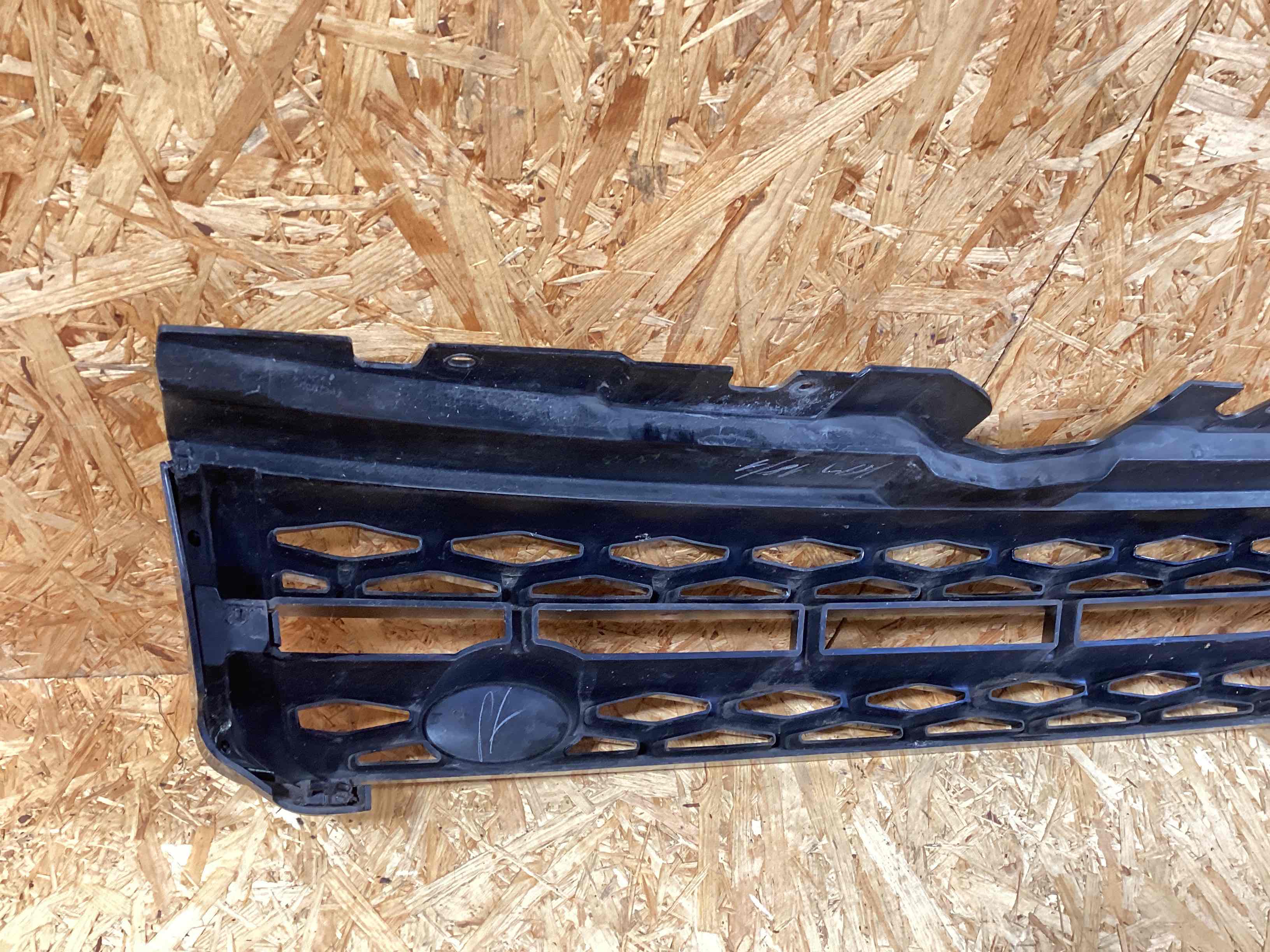 Решетка радиатора Land Rover Range Rover Evoque L538 230925-111