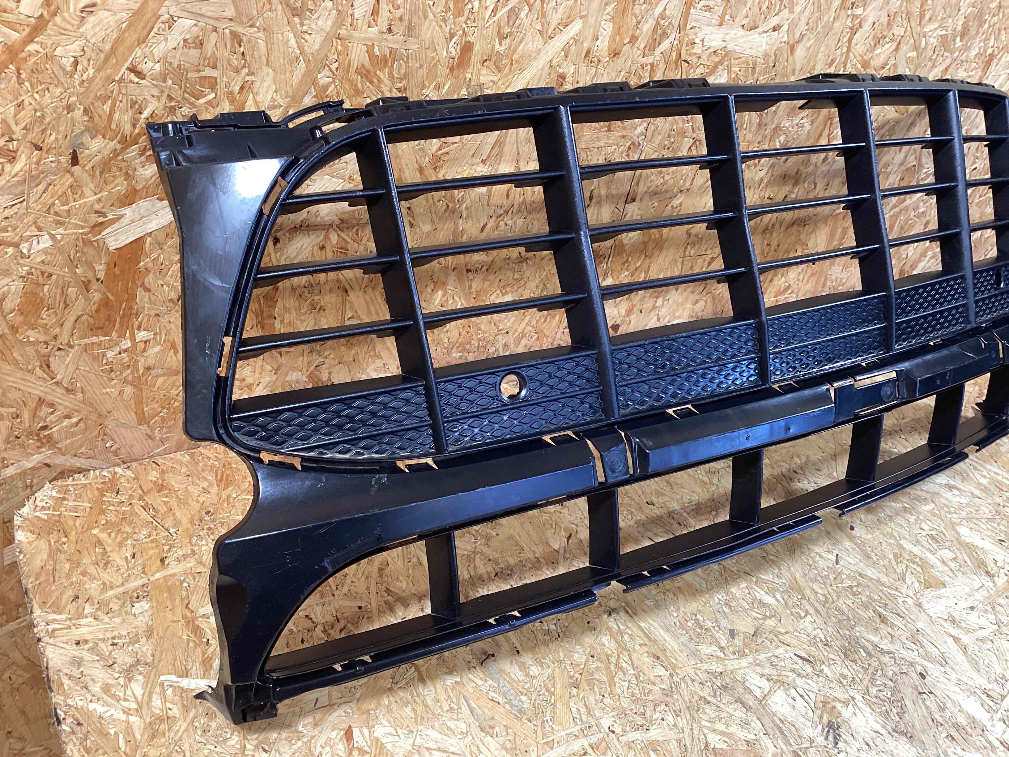 Заглушка, вставка (решетка) в бампер Porsche Macan 230925-112