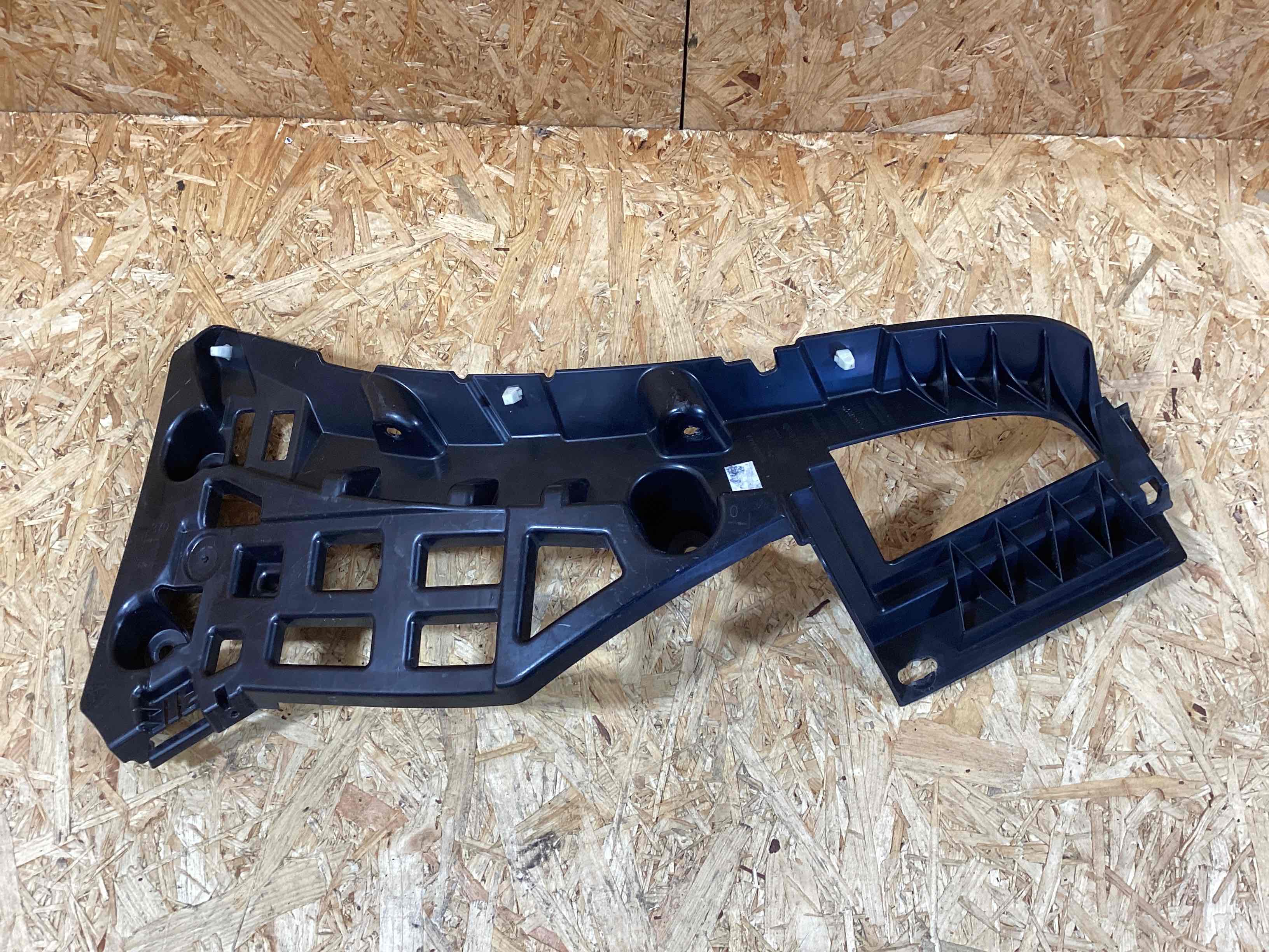 Крепление бампера Porsche Macan 230925-116