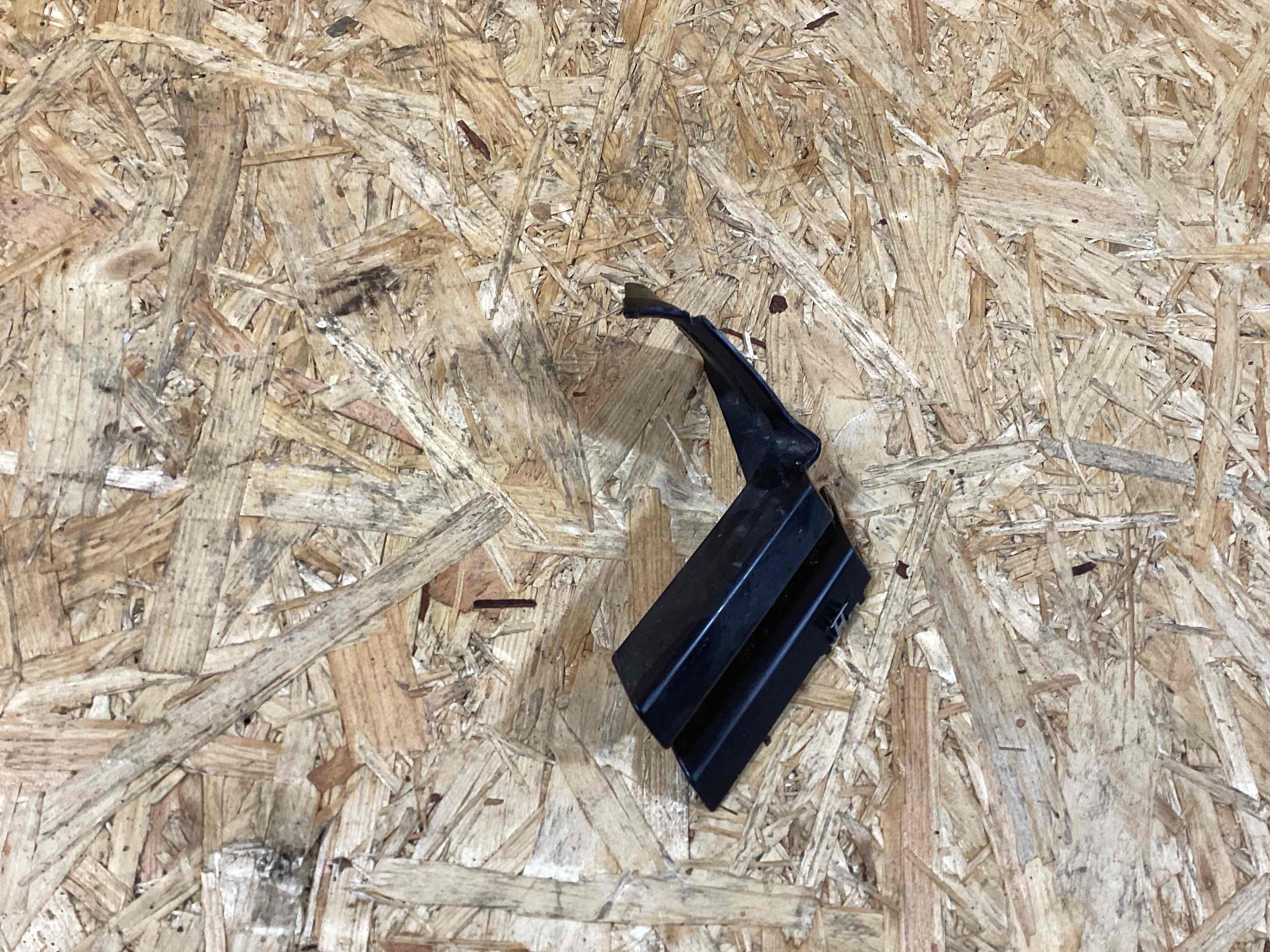 Заглушка, вставка (решетка) в бампер Porsche Cayenne 230925-117