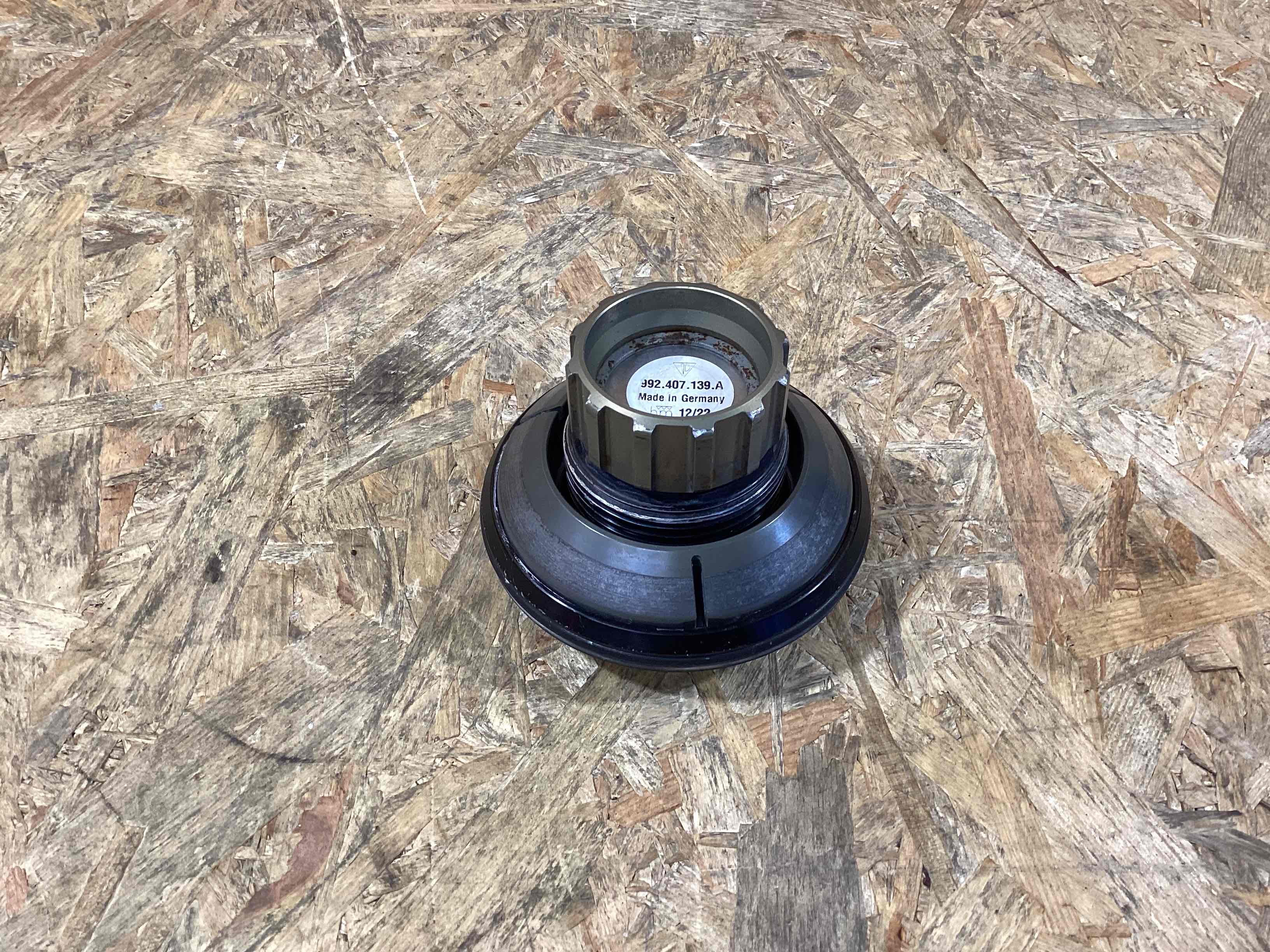 Колесо запасное, держатель, кронштейн, обшивка Porsche 911 230926-109