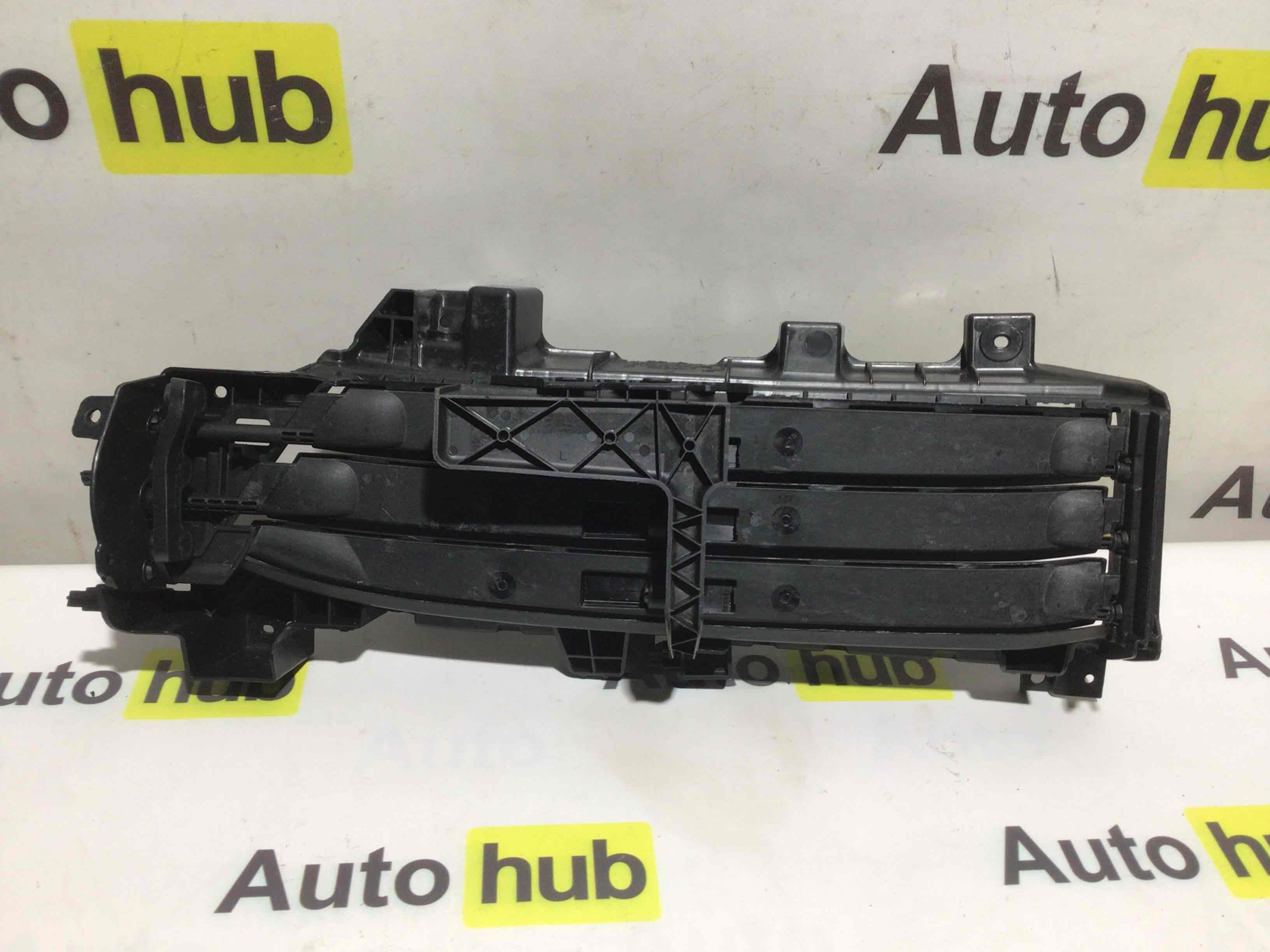 Жалюзи радиатора Porsche Macan 231225-003