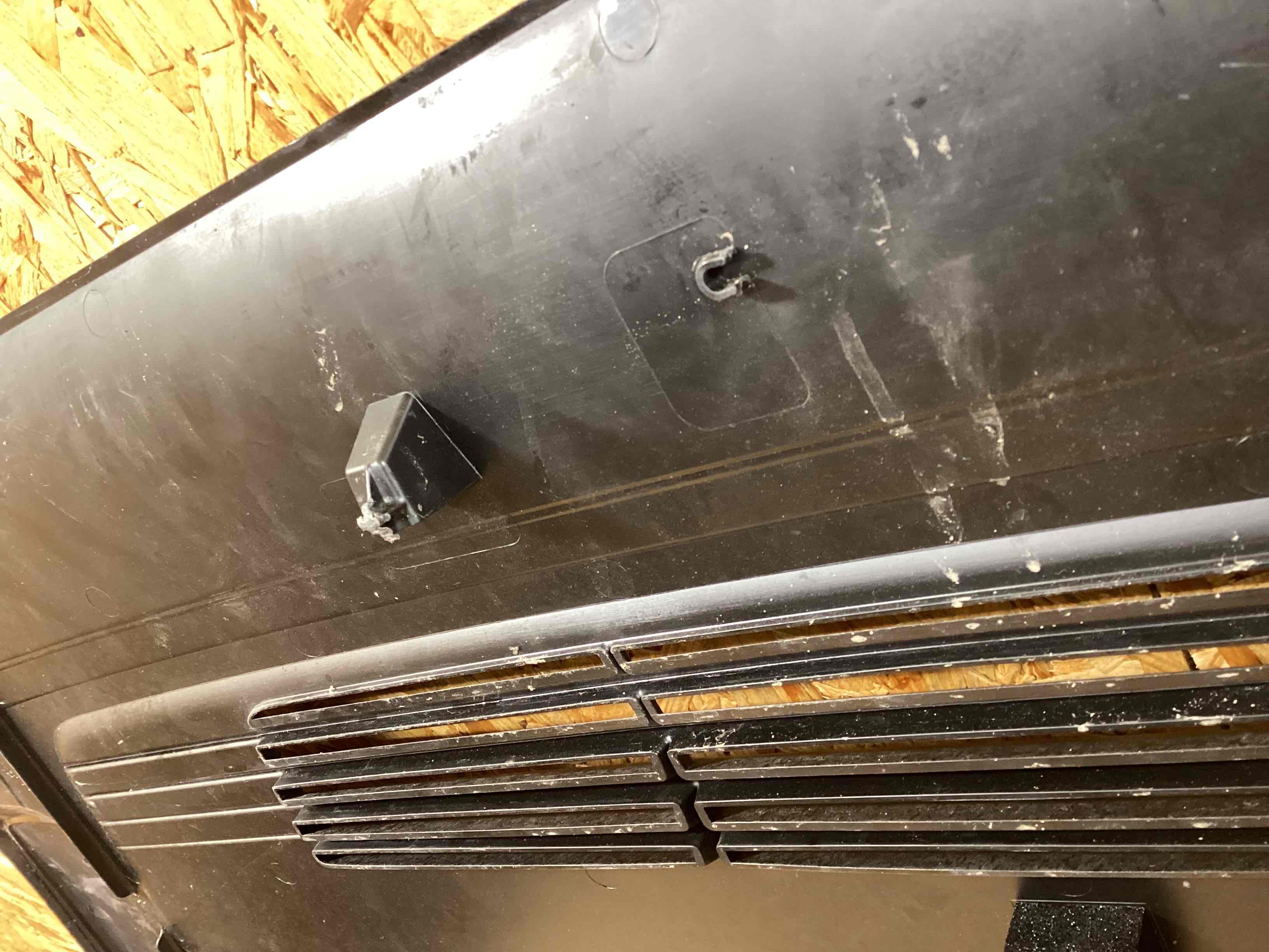 Пластик моторного отсека Porsche 911 240226-102