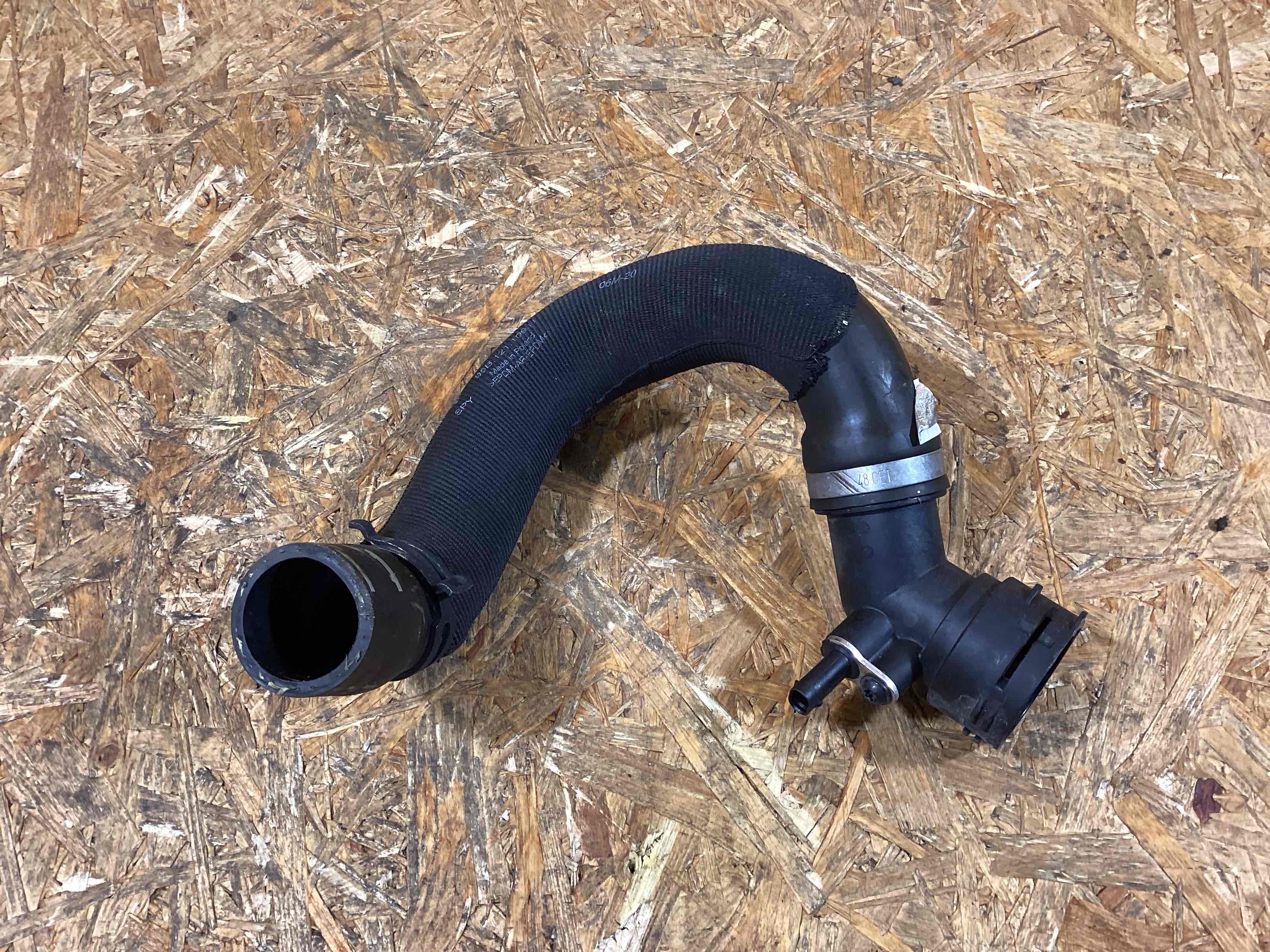 Патрубок Porsche Macan 240226-104