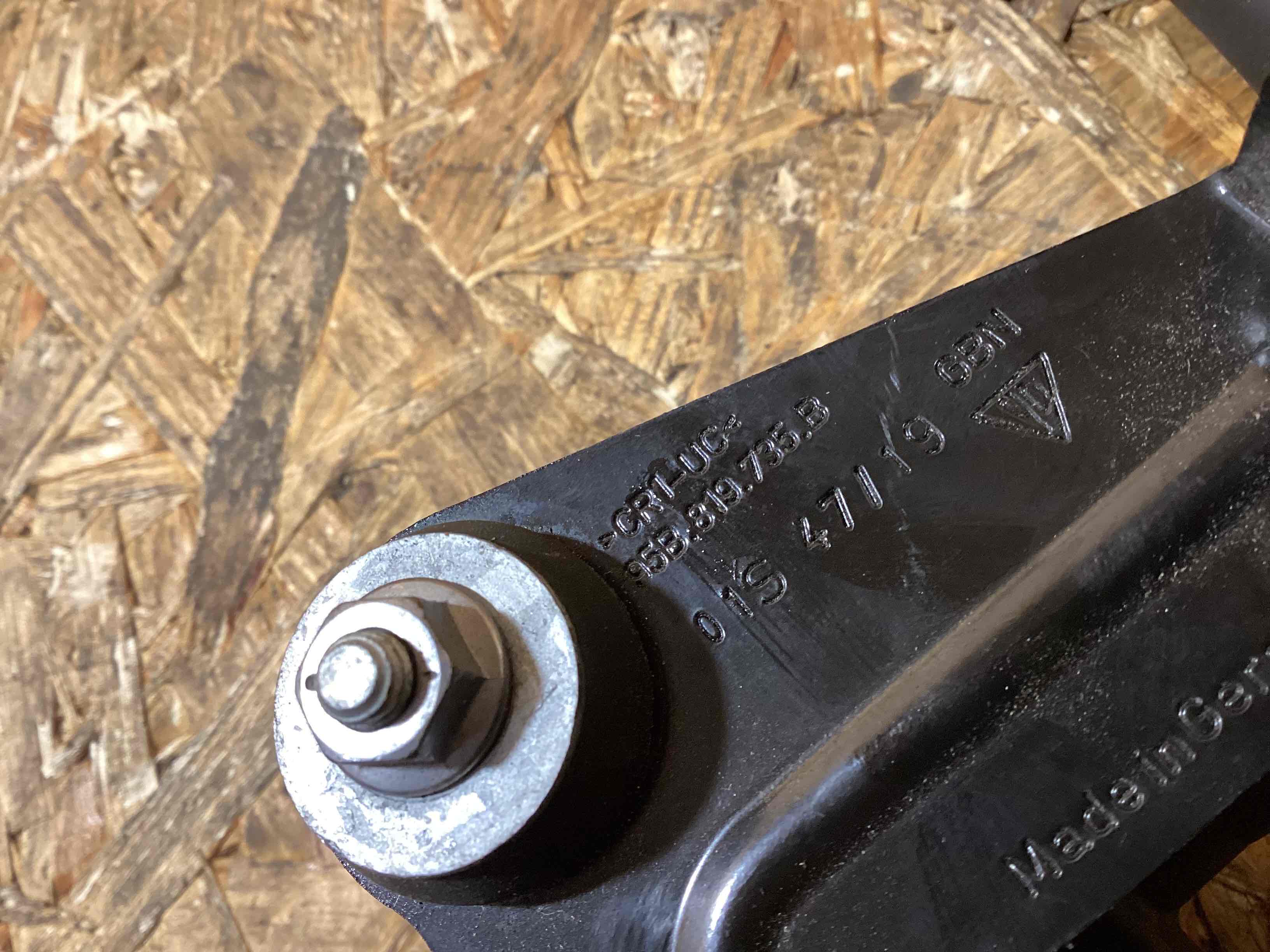 Клапан электромагнитный Porsche Macan 240226-105