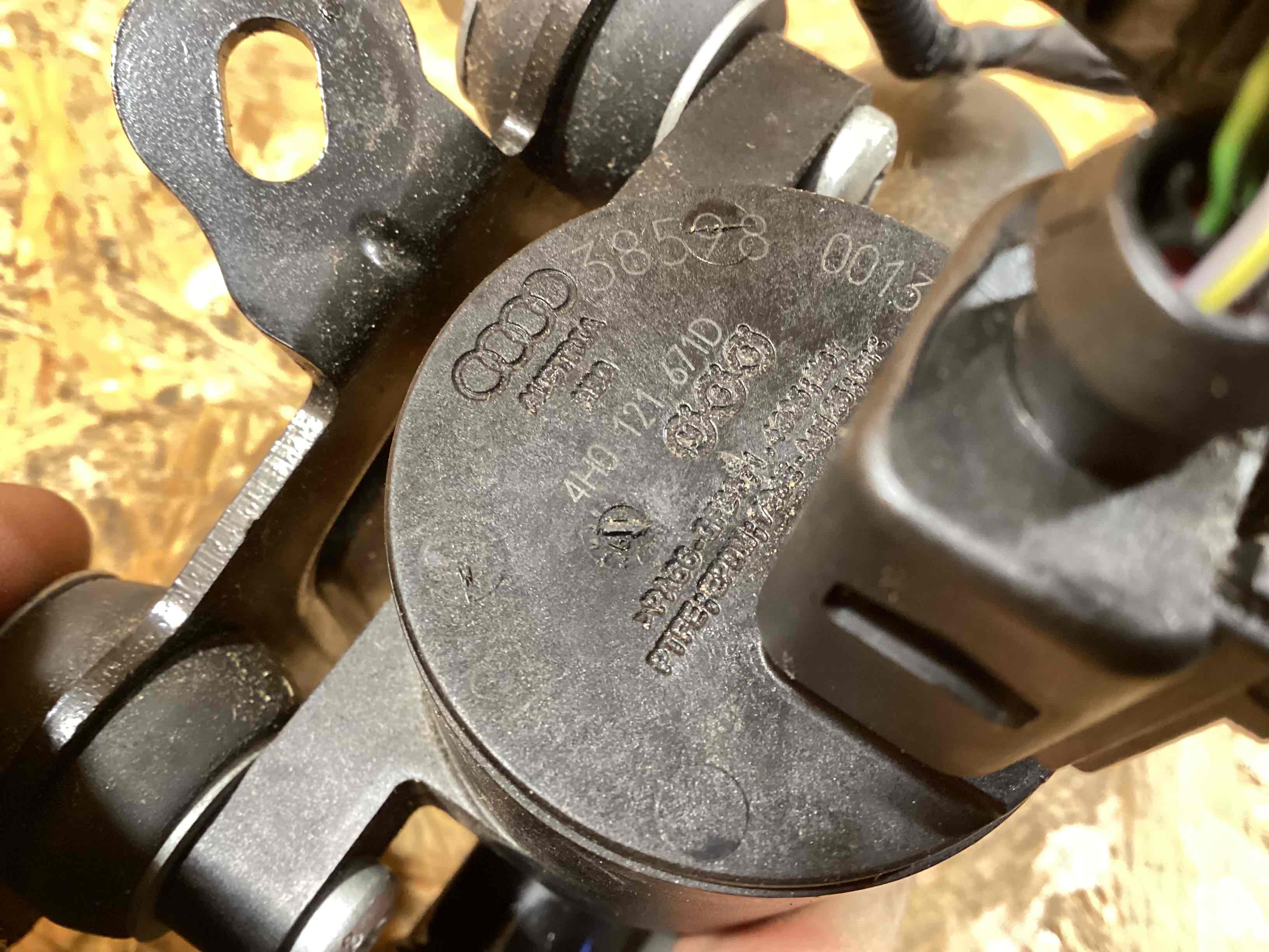 Клапан электромагнитный Porsche Macan 240226-105