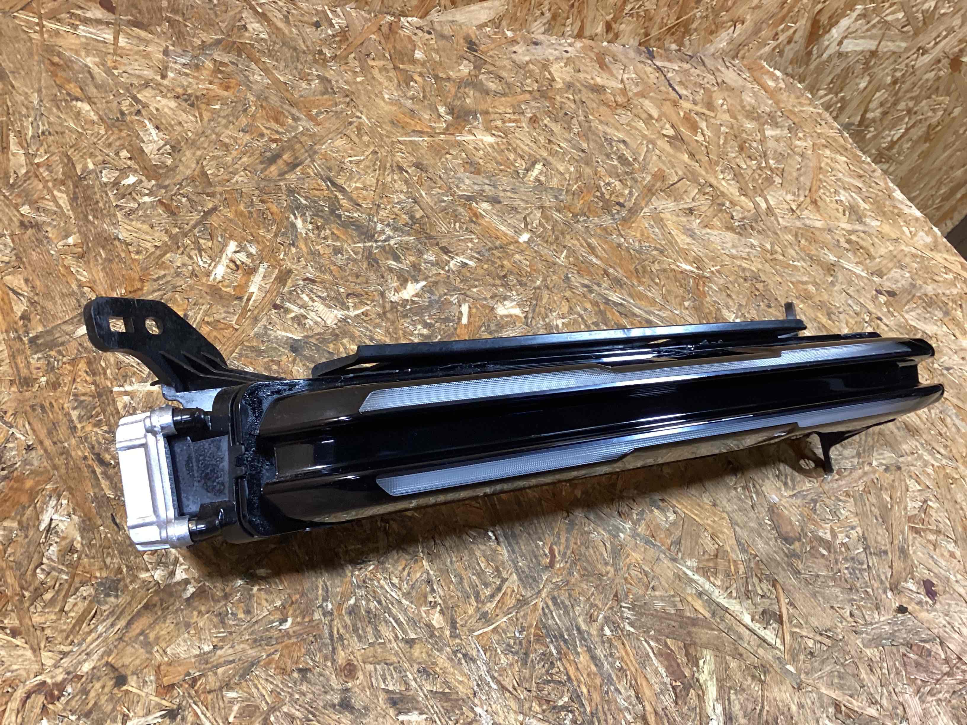 Фара противотуманная Porsche Cayenne 240226-108