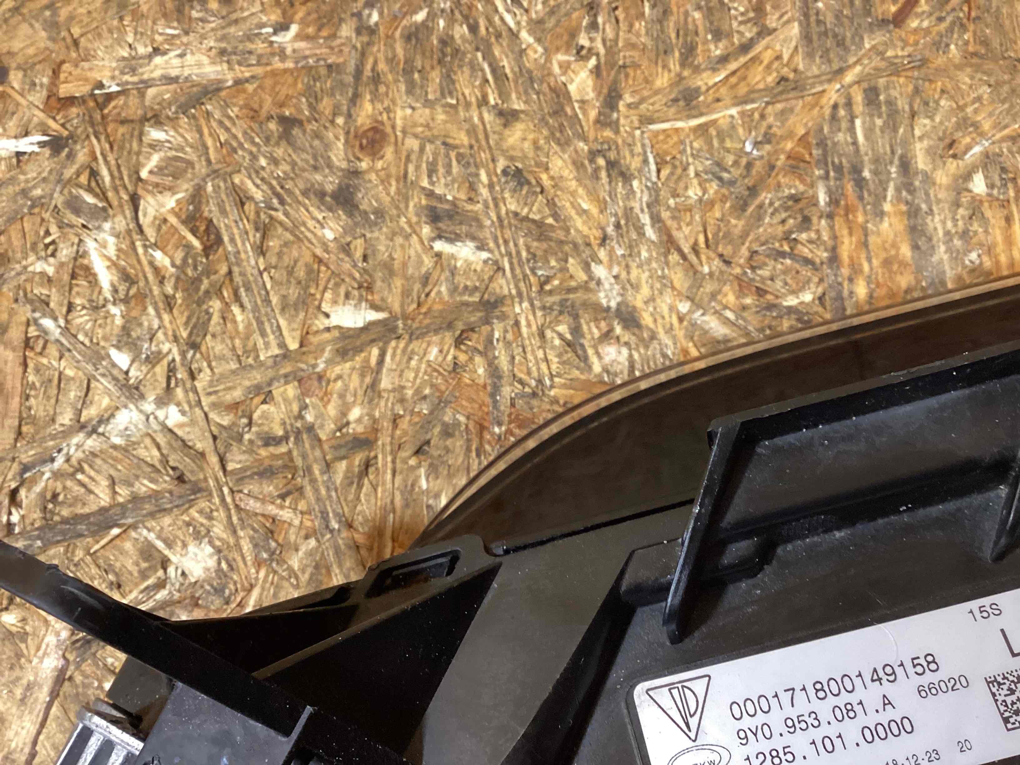 Фара противотуманная Porsche Cayenne 240226-109