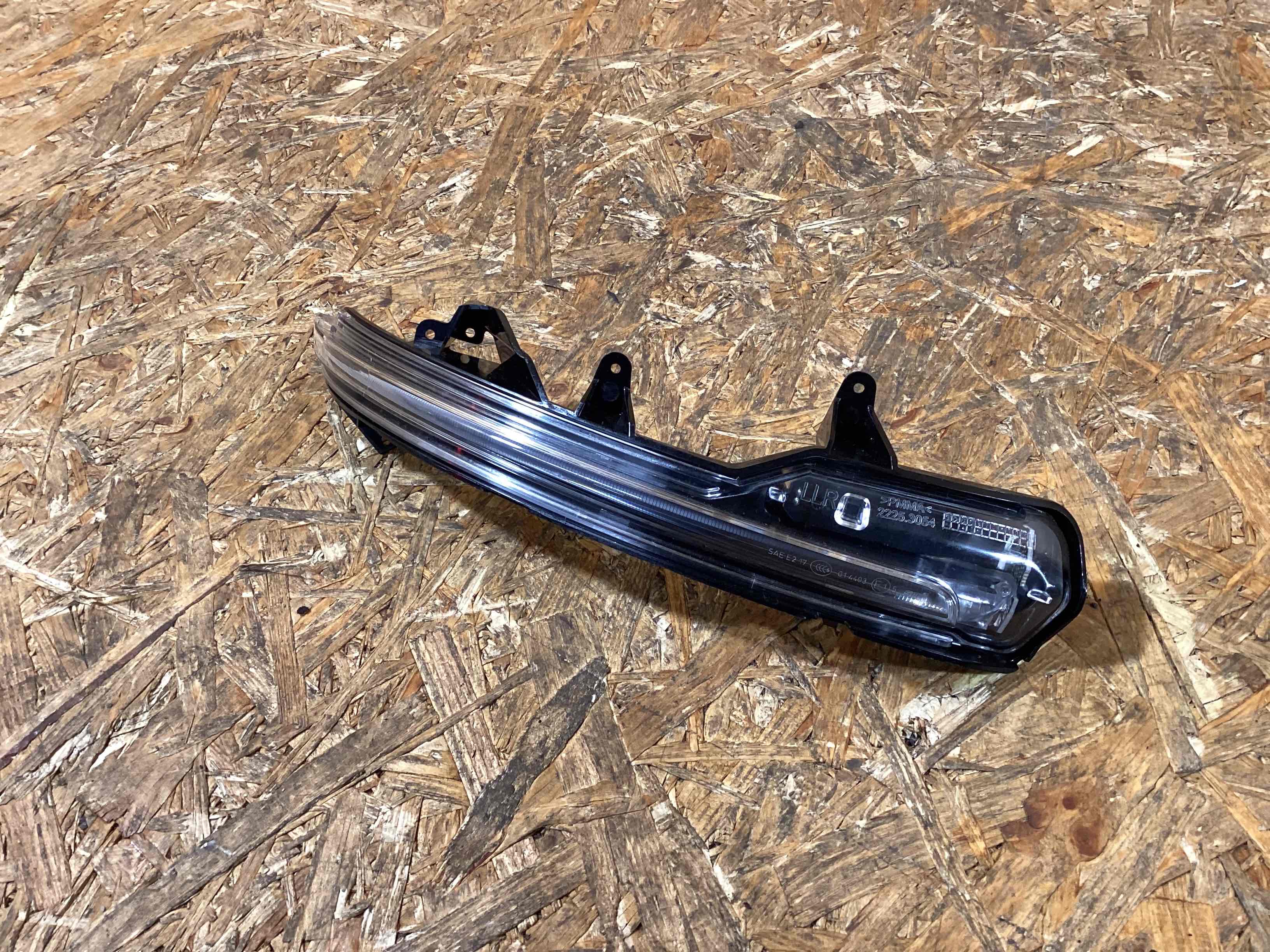 Фонарь (указатель/повторитель поворота, поворотник) Porsche Cayenne 240226-112