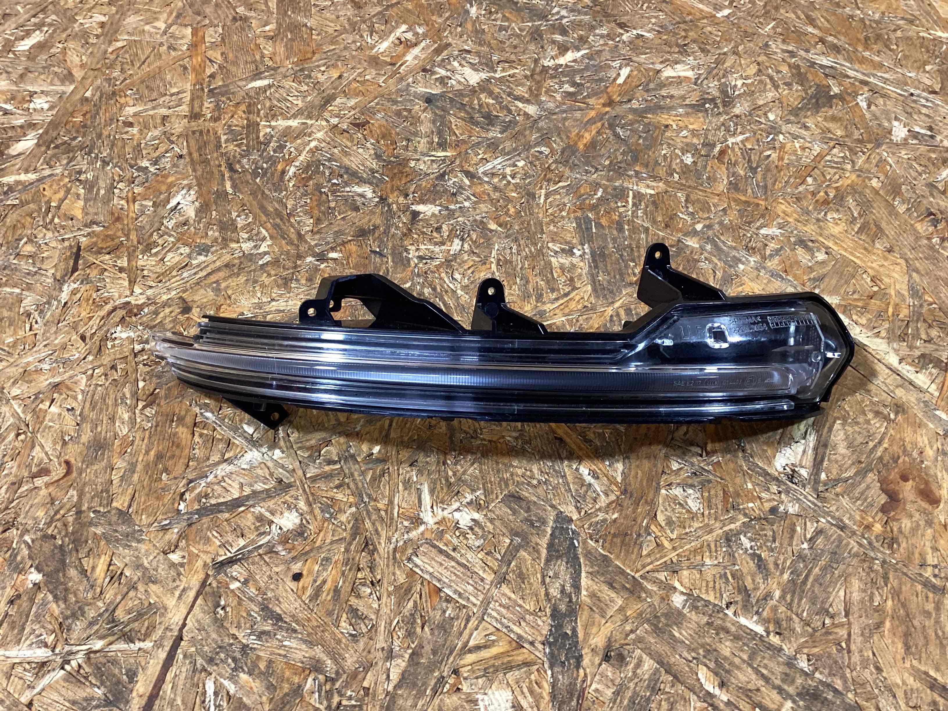 Фонарь (указатель/повторитель поворота, поворотник) Porsche Cayenne 240226-112