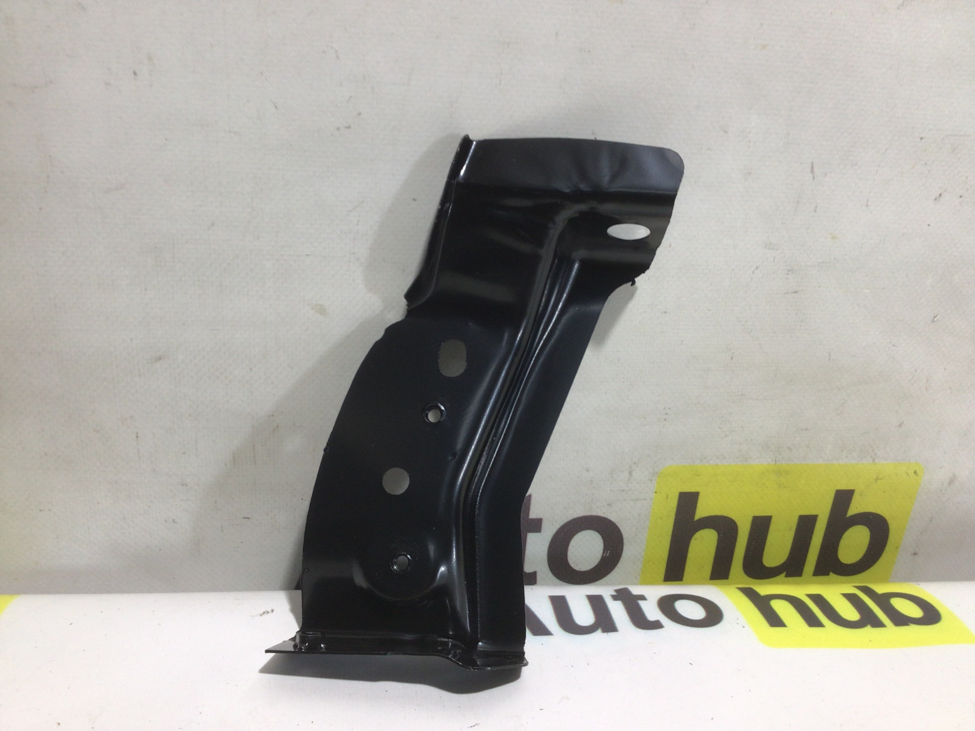 Крепление, кронштейн Porsche Macan 240326-016