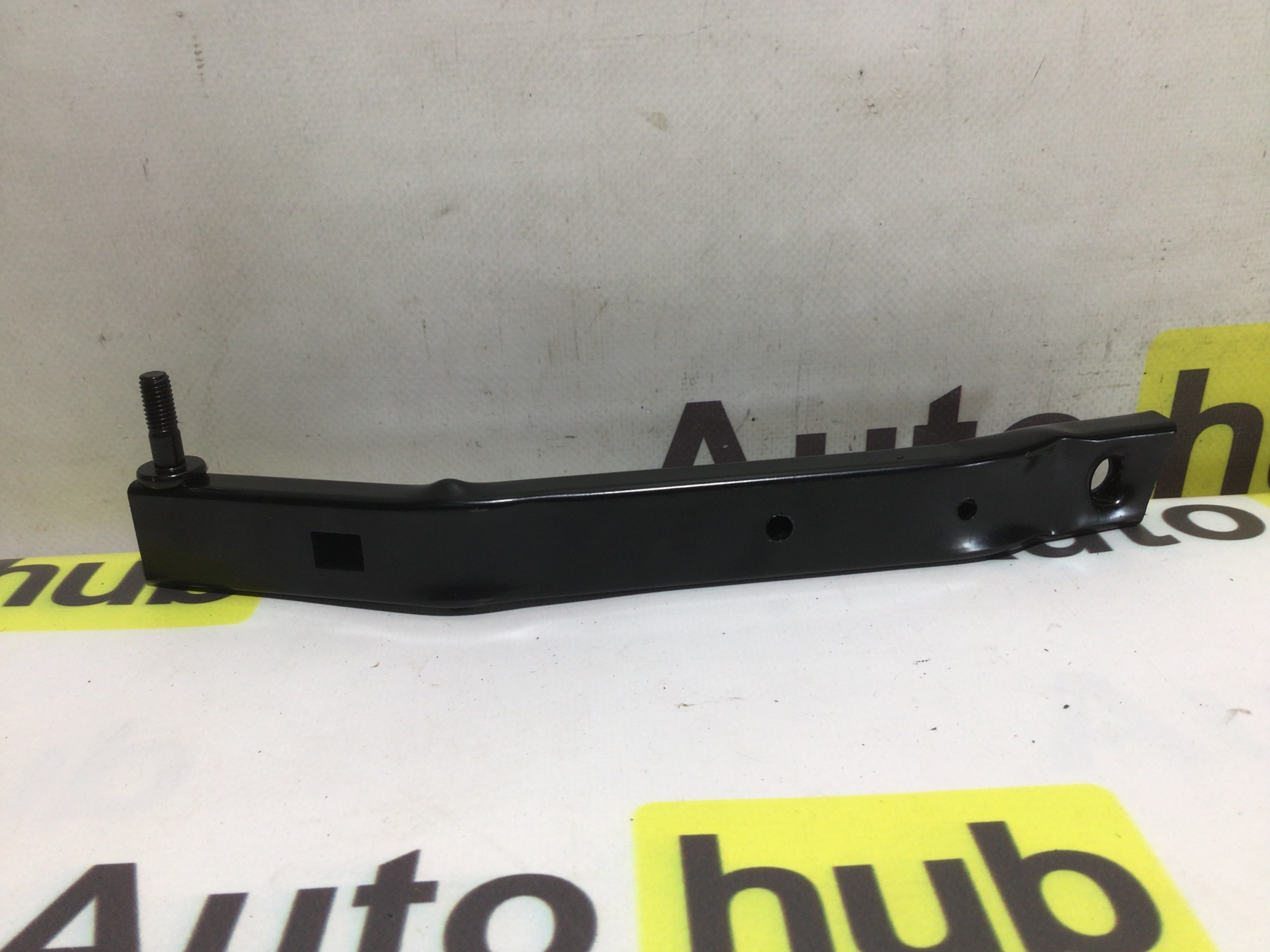 Крепление, кронштейн Porsche Macan 240326-025