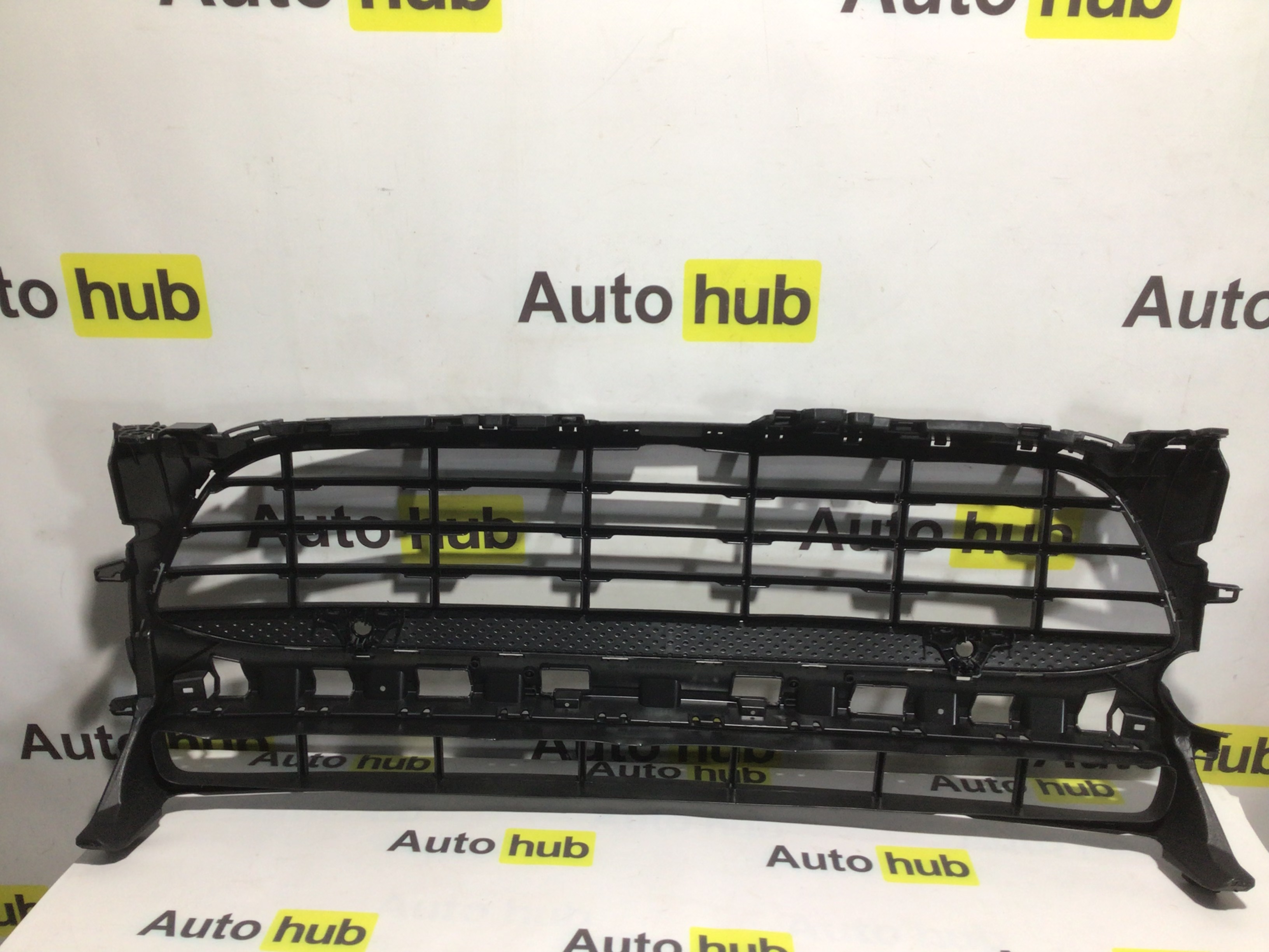 Решетка радиатора Porsche Macan 240326-030