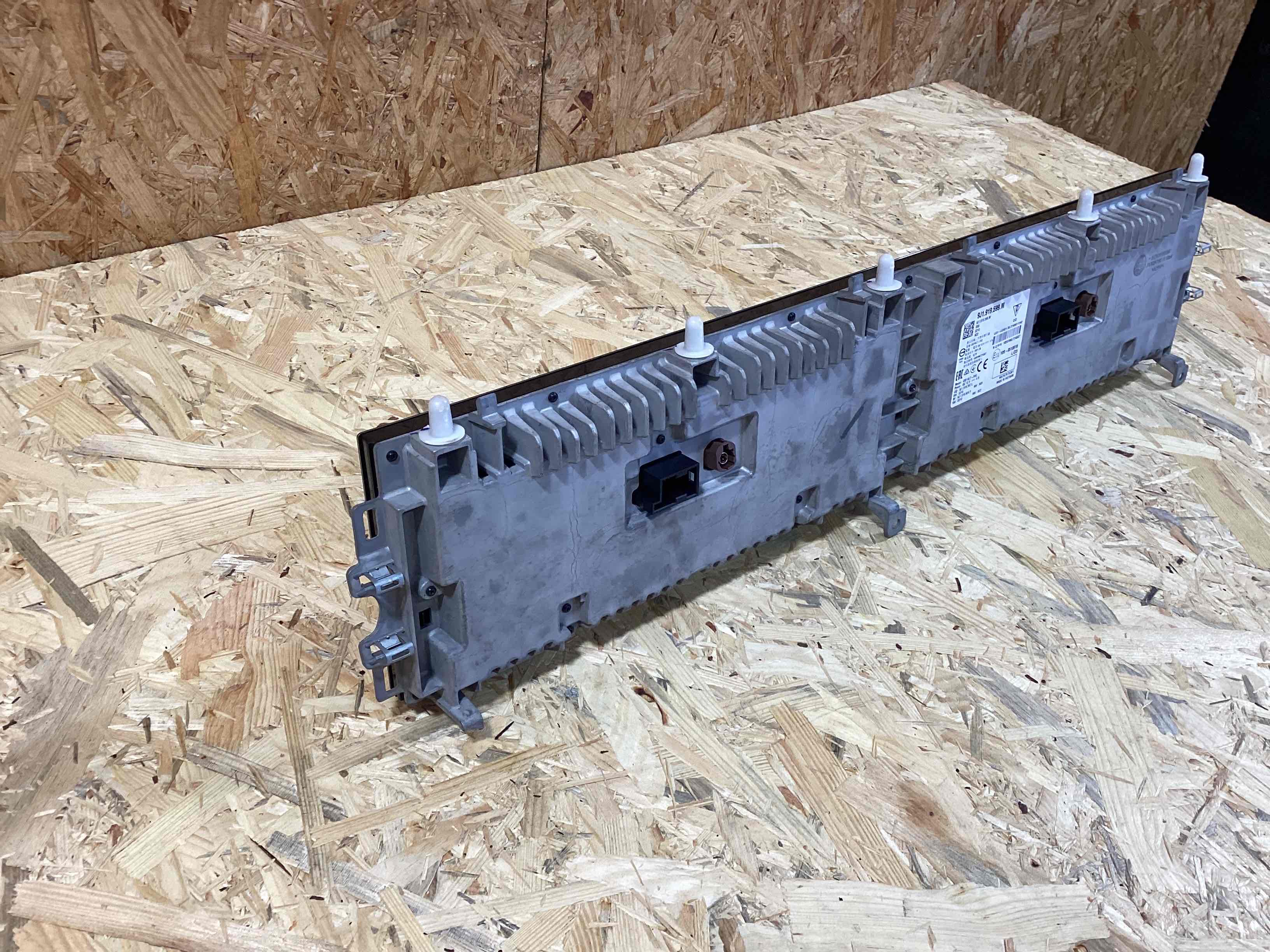 Дисплей информационный, монитор, экран Porsche Taycan 240326-102