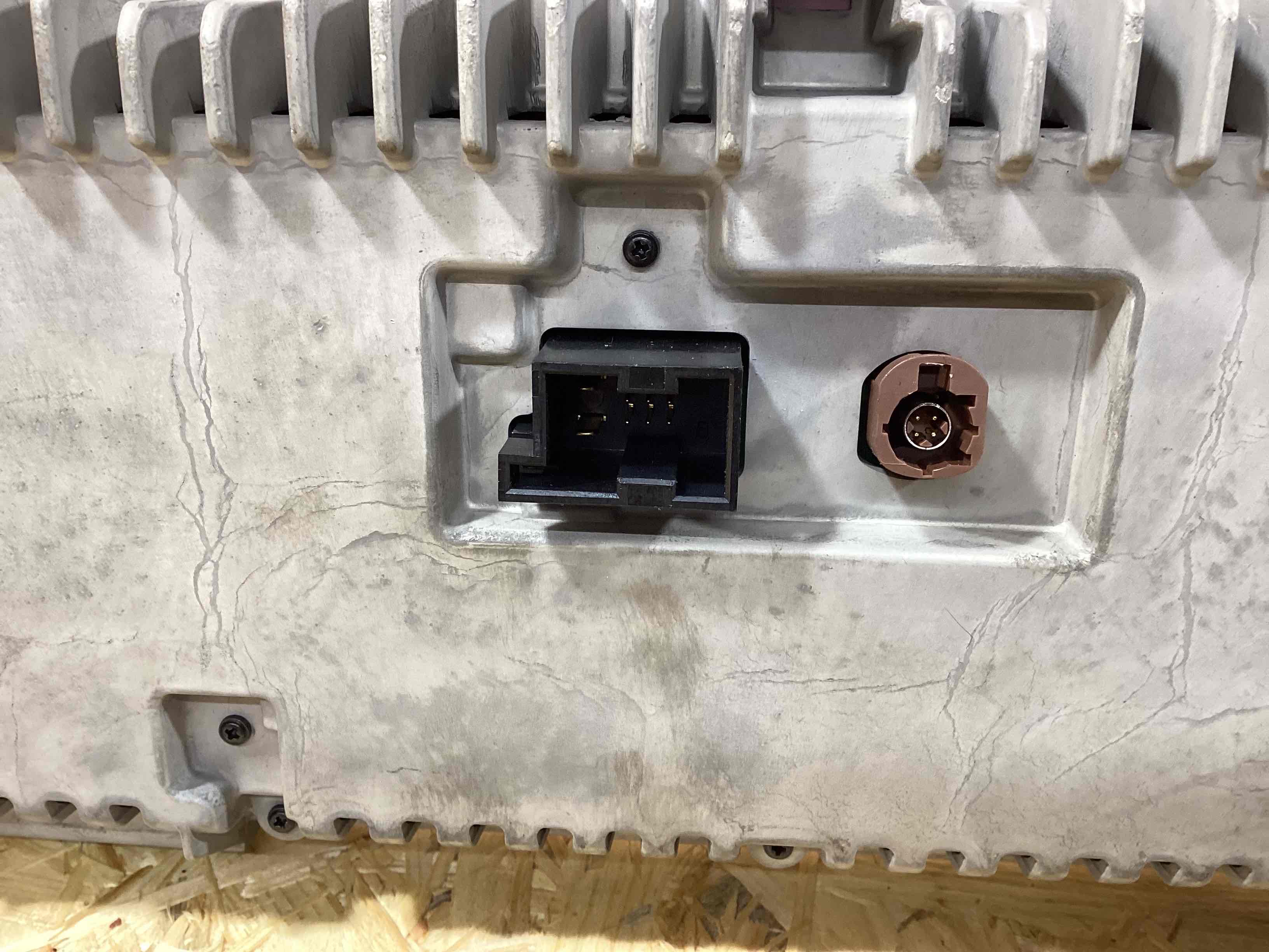 Дисплей информационный, монитор, экран Porsche Taycan 240326-102