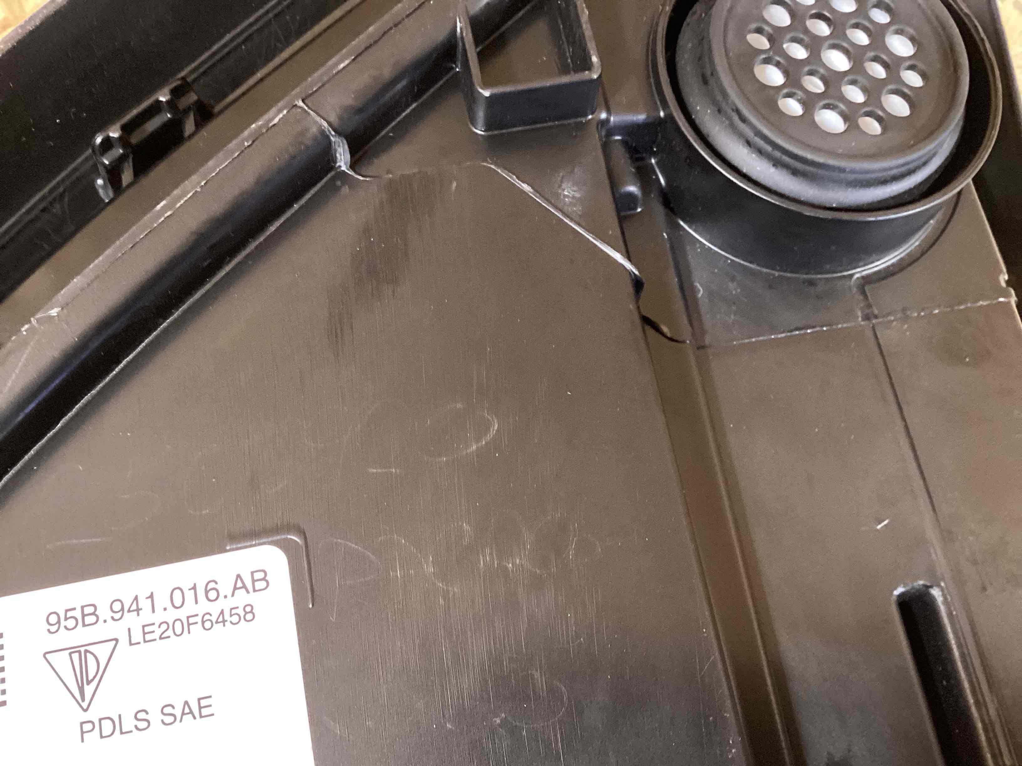 Фара правая Porsche Macan 240326-104