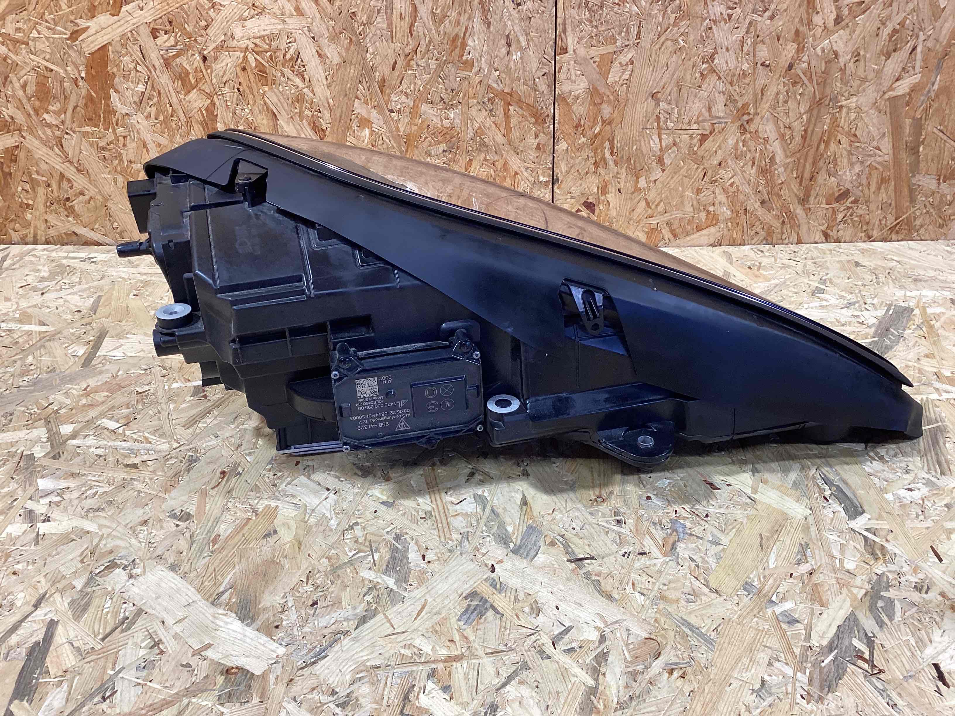 Фара правая Porsche Macan 240326-107