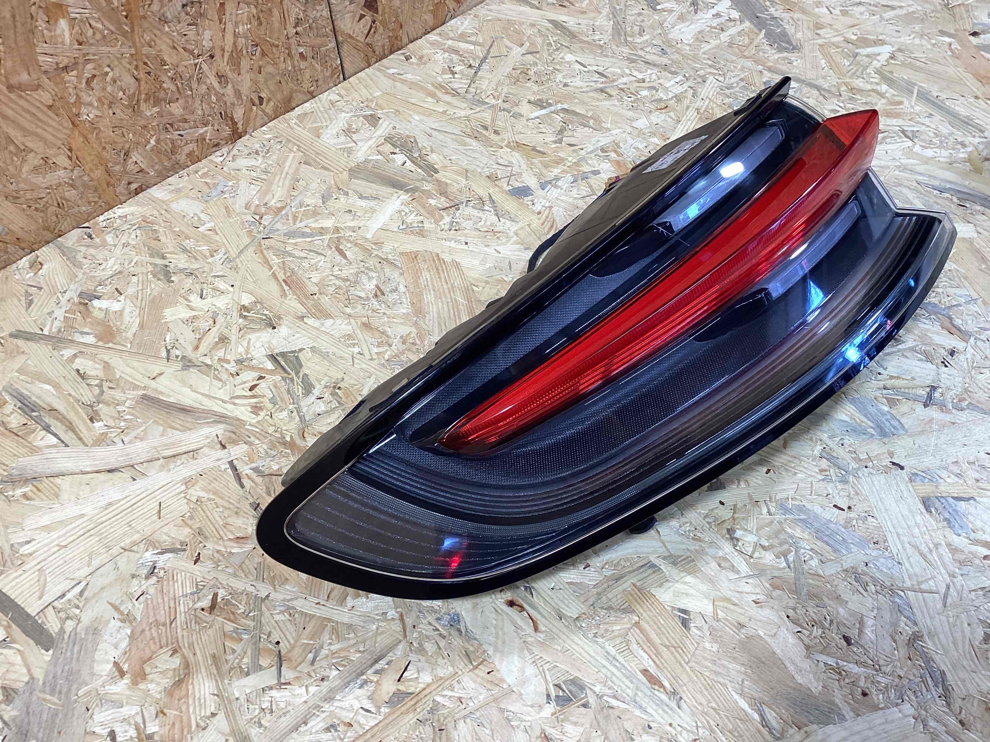 Фонарь задний левый Porsche Macan 240326-111