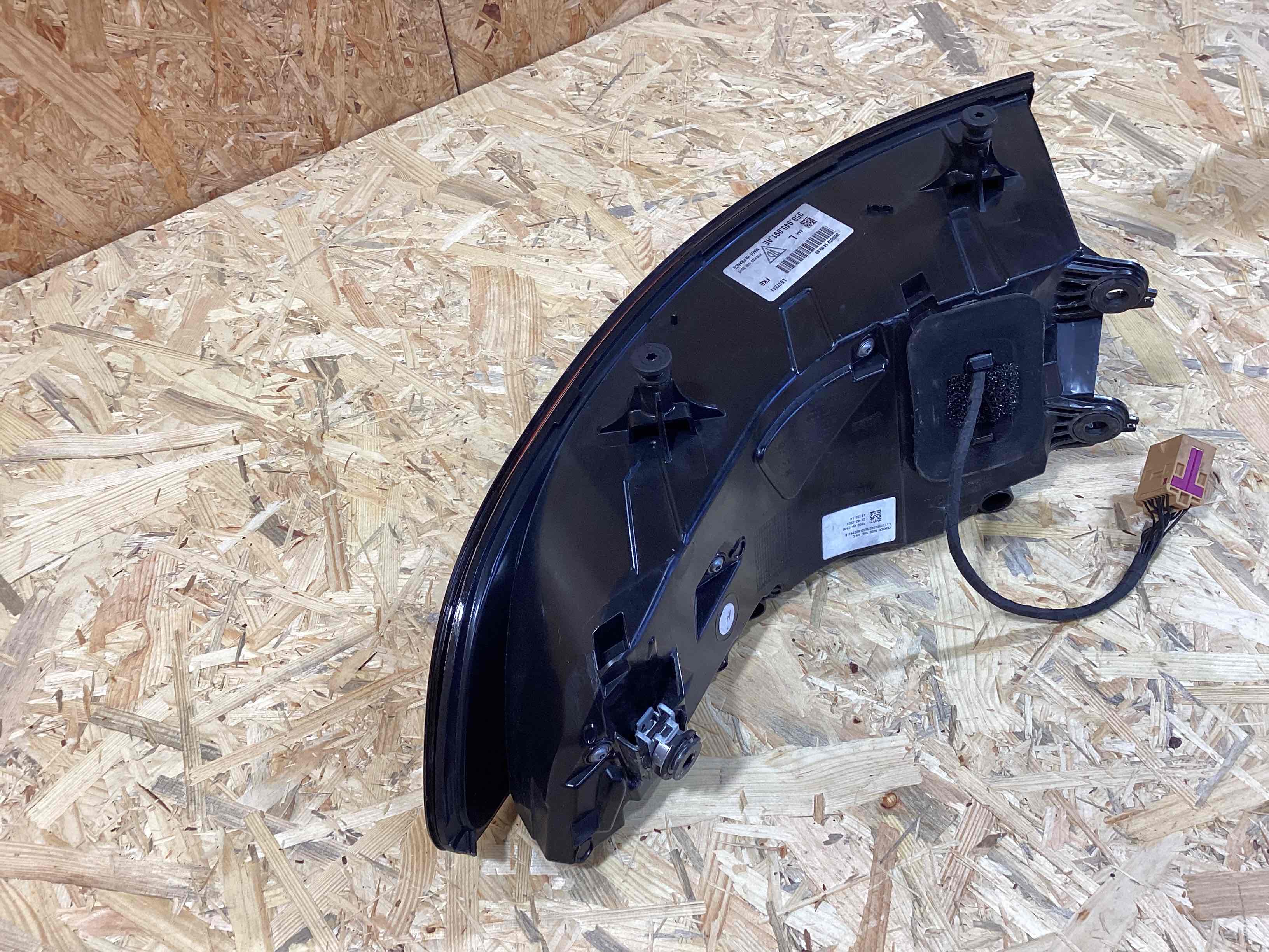 Фонарь задний левый Porsche Macan 240326-111