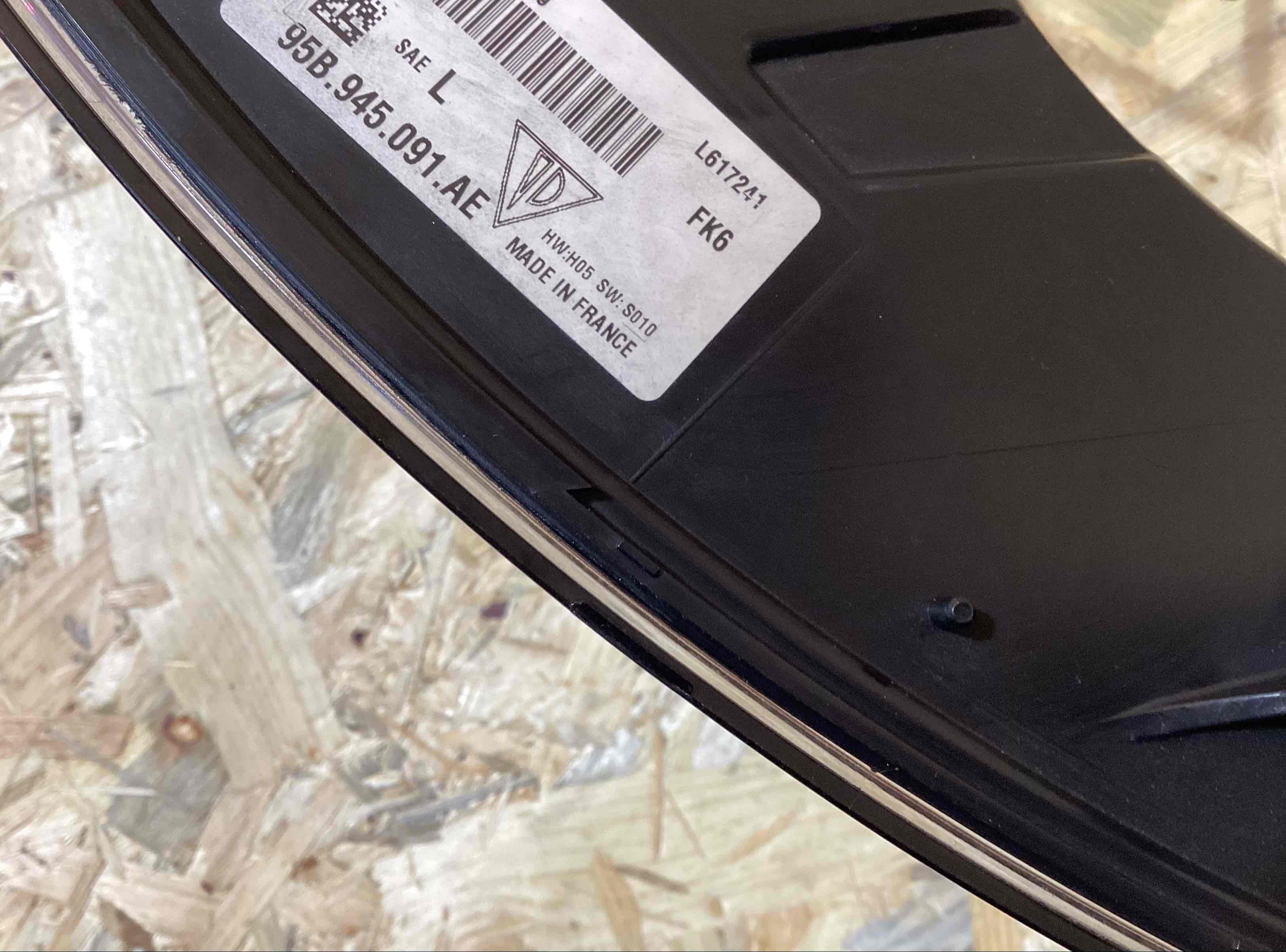 Фонарь задний левый Porsche Macan 240326-111