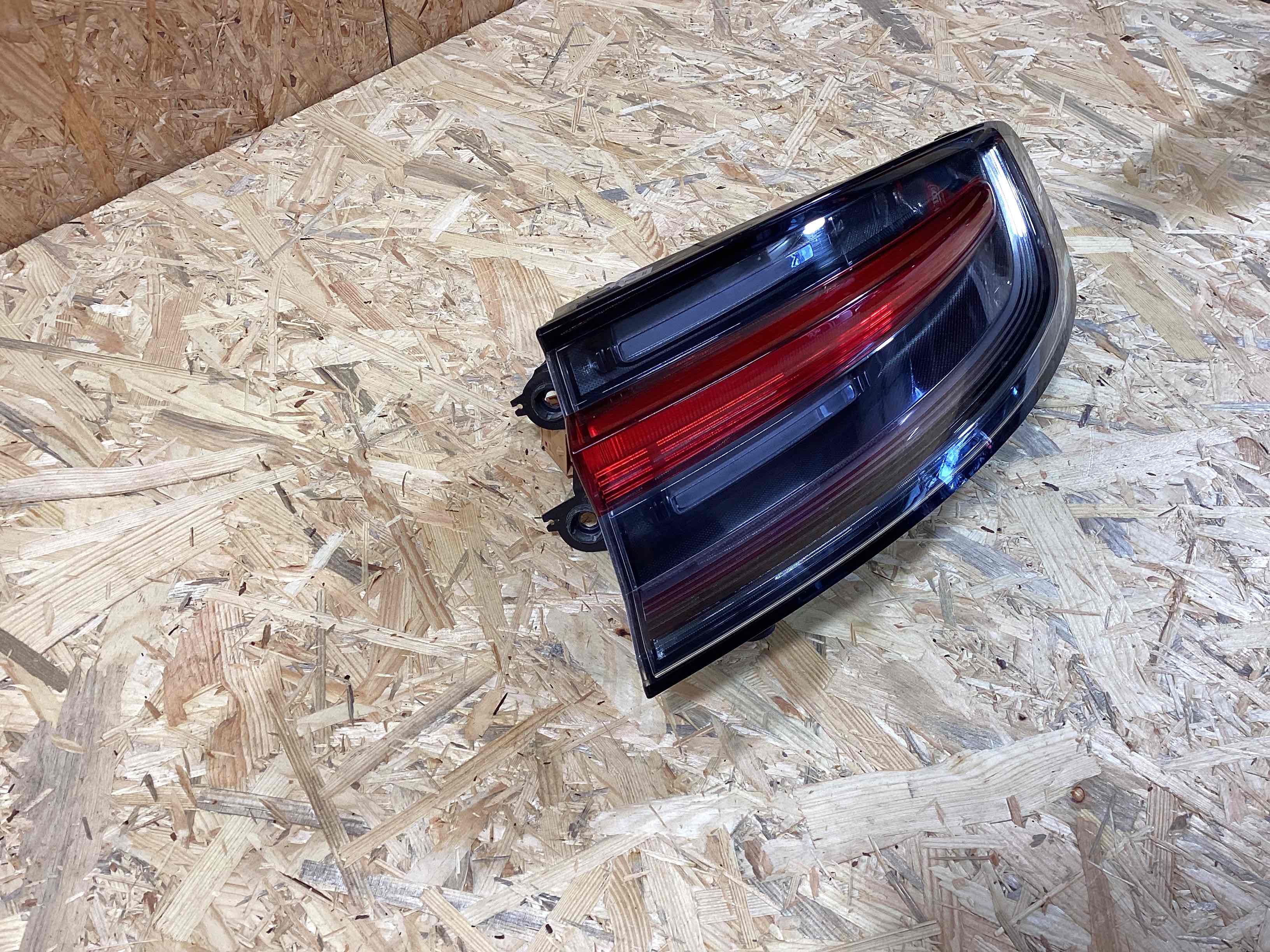 Фонарь задний правый Porsche Macan 240326-112