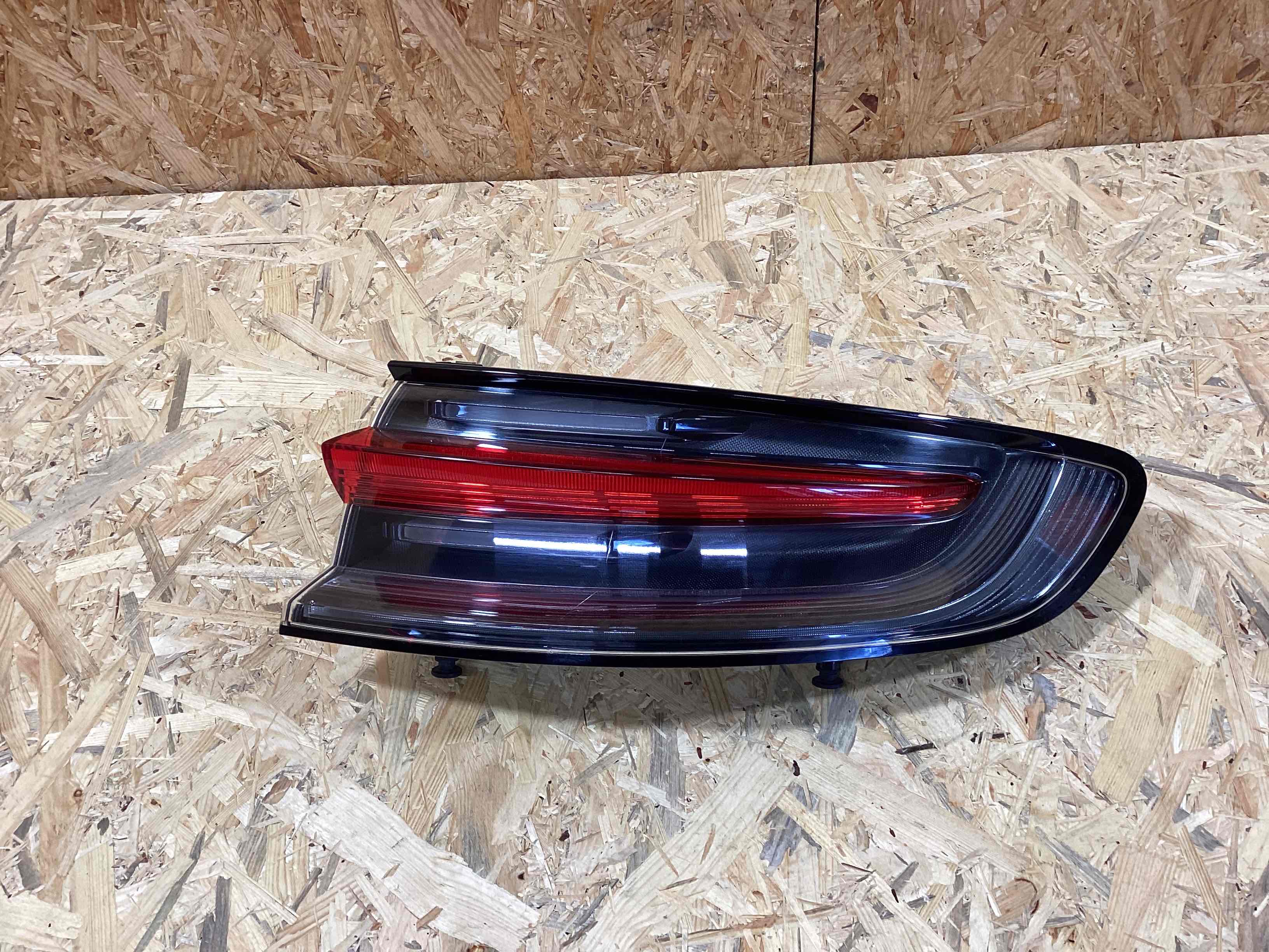 Фонарь задний правый Porsche Macan 240326-112