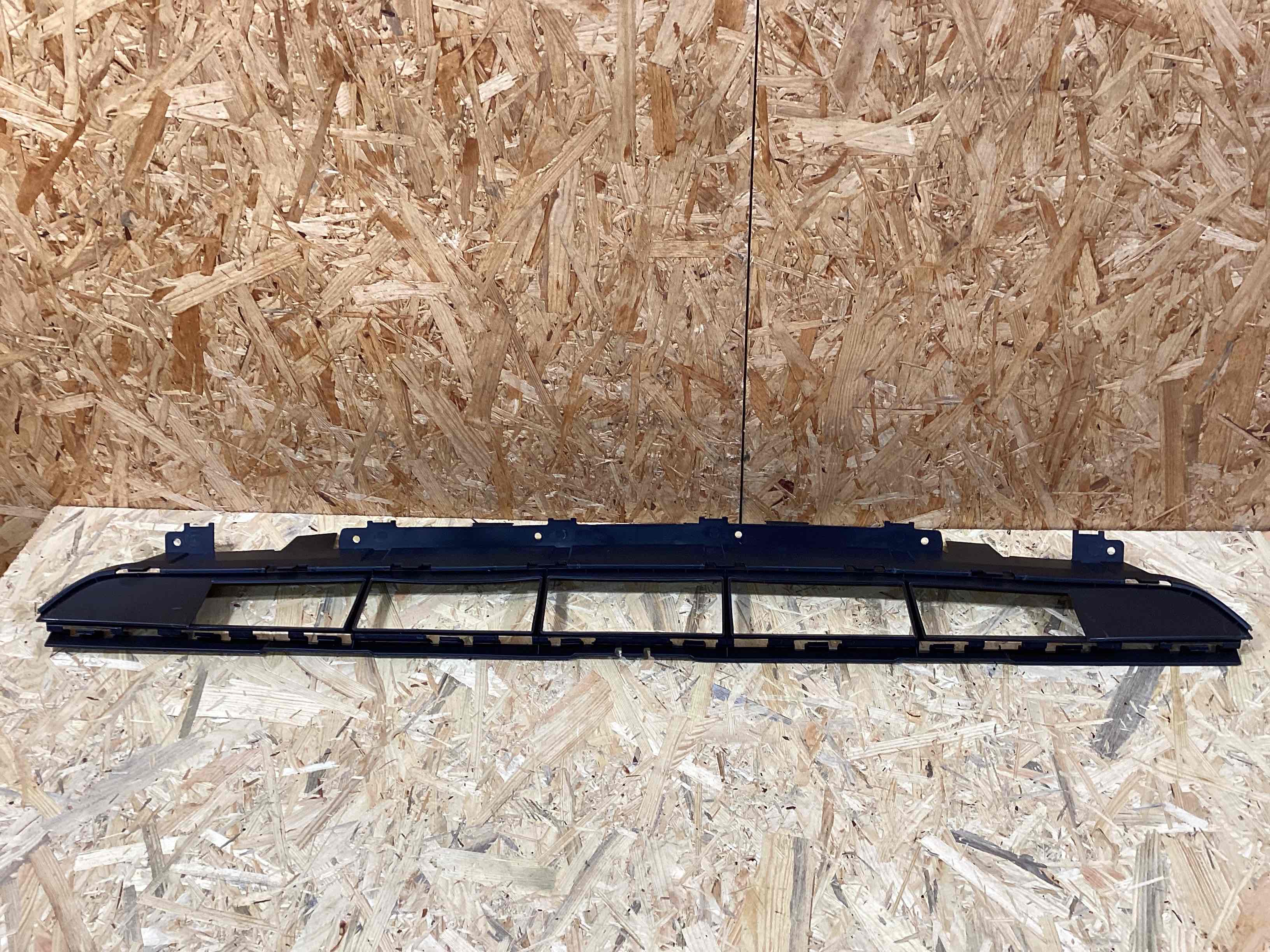 Заглушка, вставка (решетка) в бампер Porsche Cayenne 240326-118