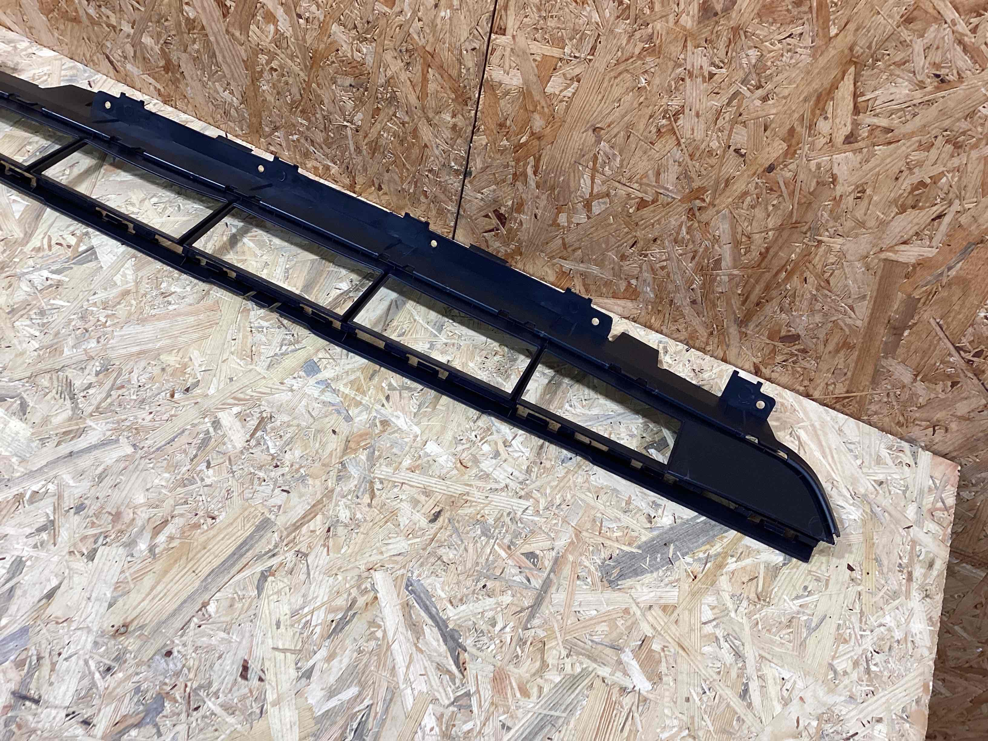 Заглушка, вставка (решетка) в бампер Porsche Cayenne 240326-118