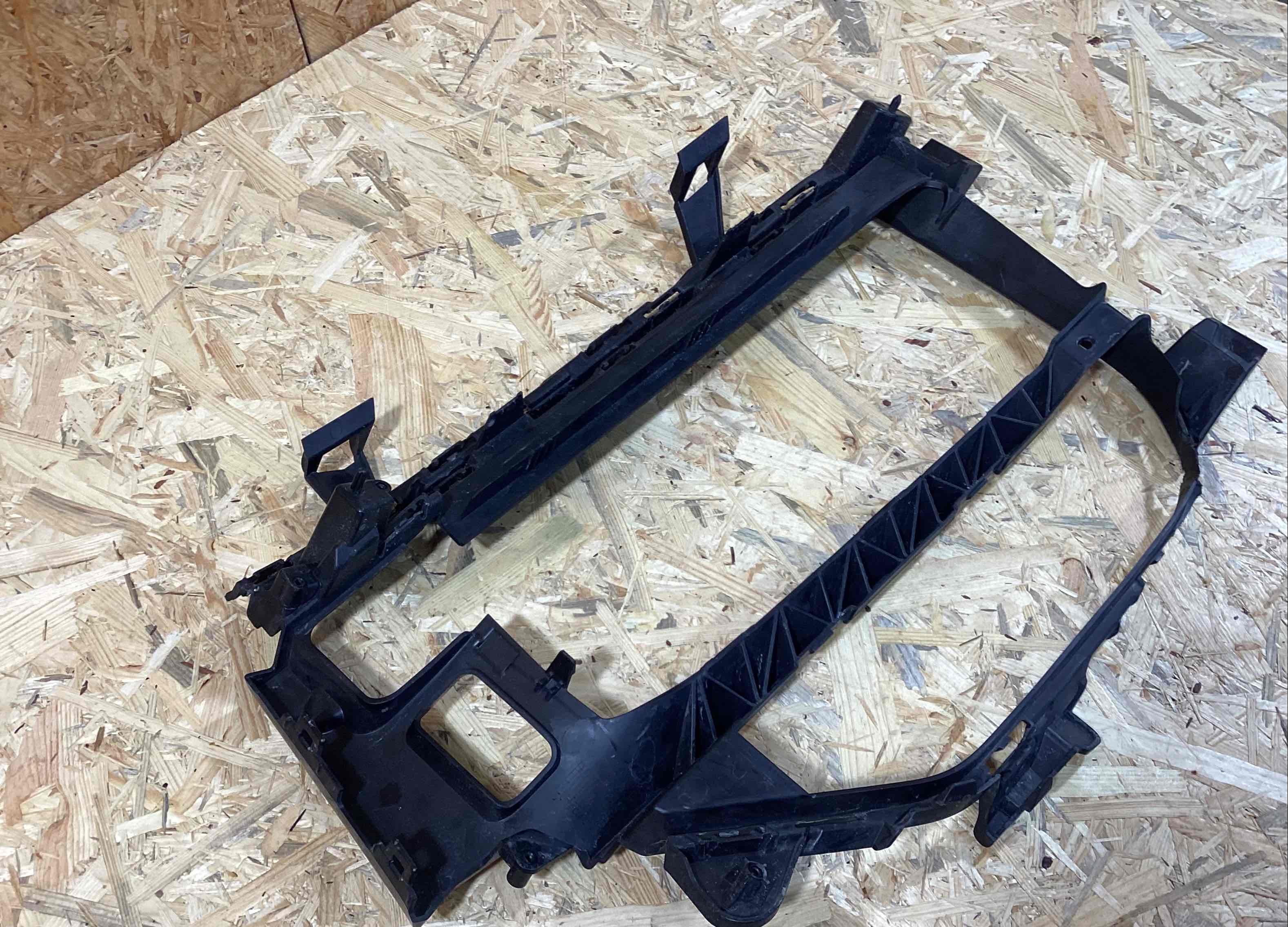 Заглушка, вставка (решетка) в бампер Porsche Cayenne 240326-119