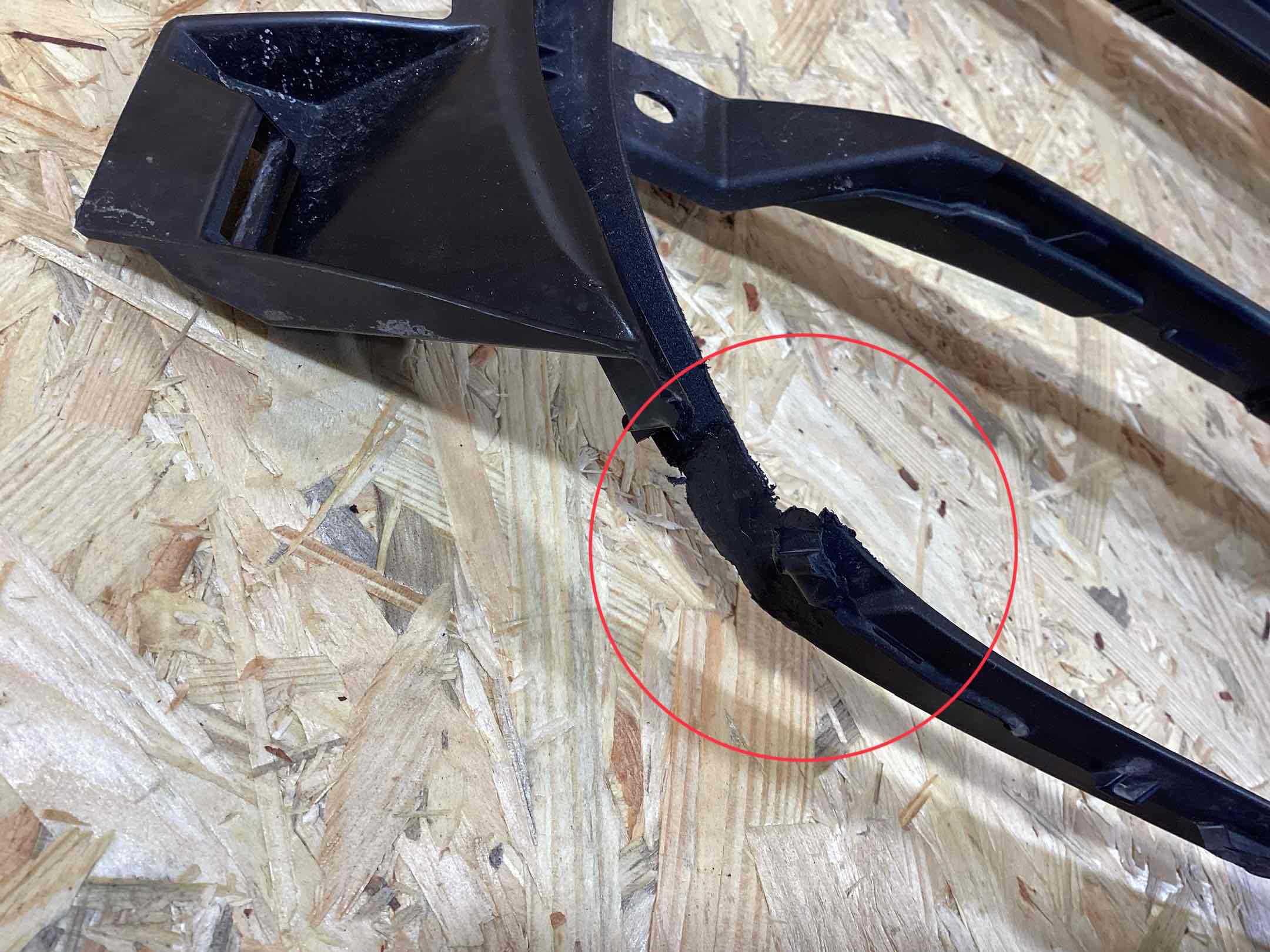 Заглушка, вставка (решетка) в бампер Porsche Cayenne 240326-119