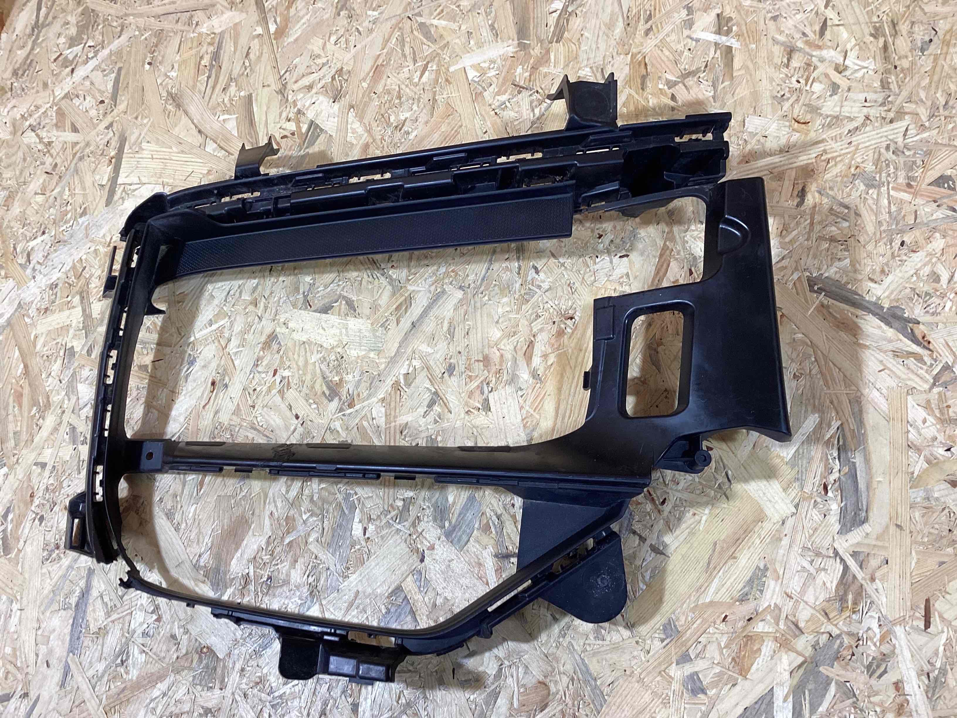 Заглушка, вставка (решетка) в бампер Porsche Cayenne 240326-119